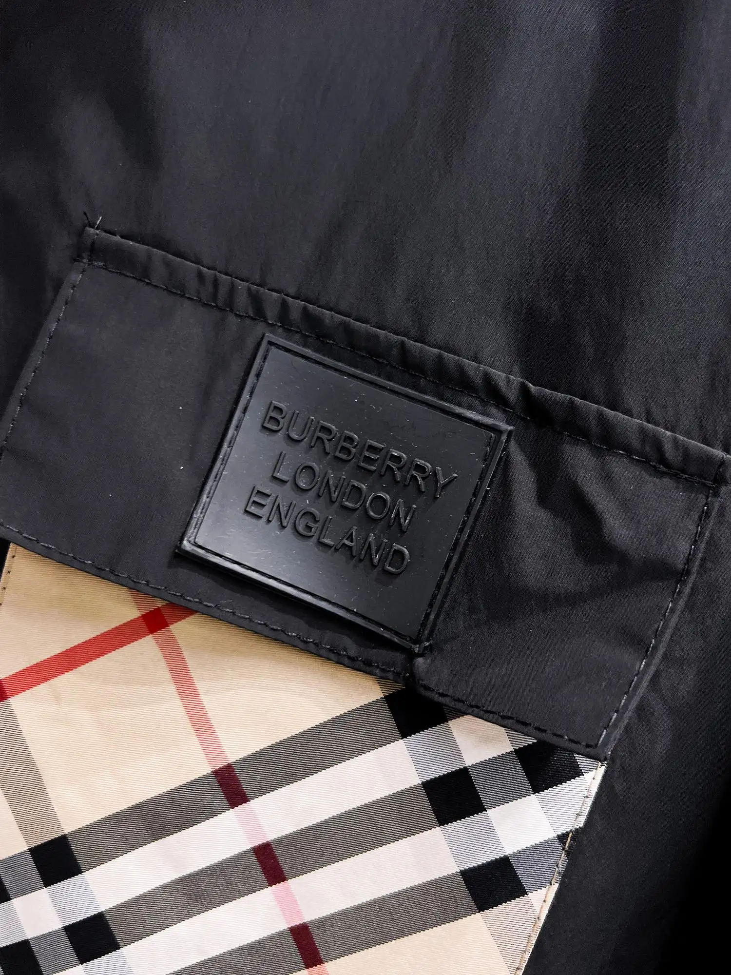 Check-Pocket Hooded Shell Jacket D38014704 — view 5