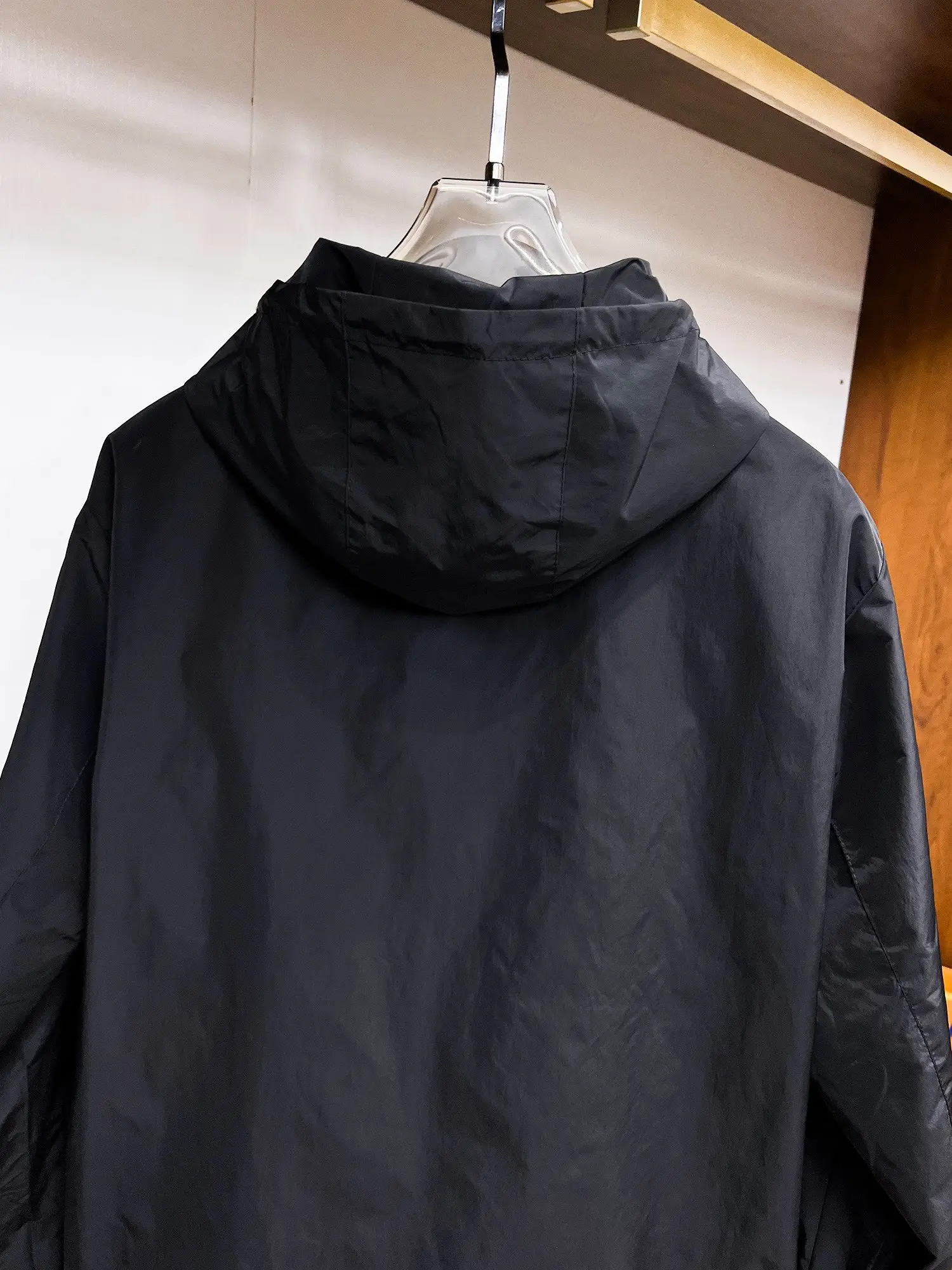 Check-Pocket Hooded Shell Jacket D38014704 — view 12