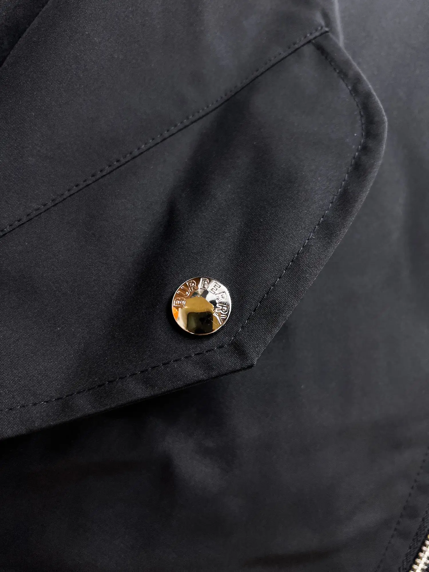 Check Print Hooded Windbreaker Jacket D38014717 — view 13