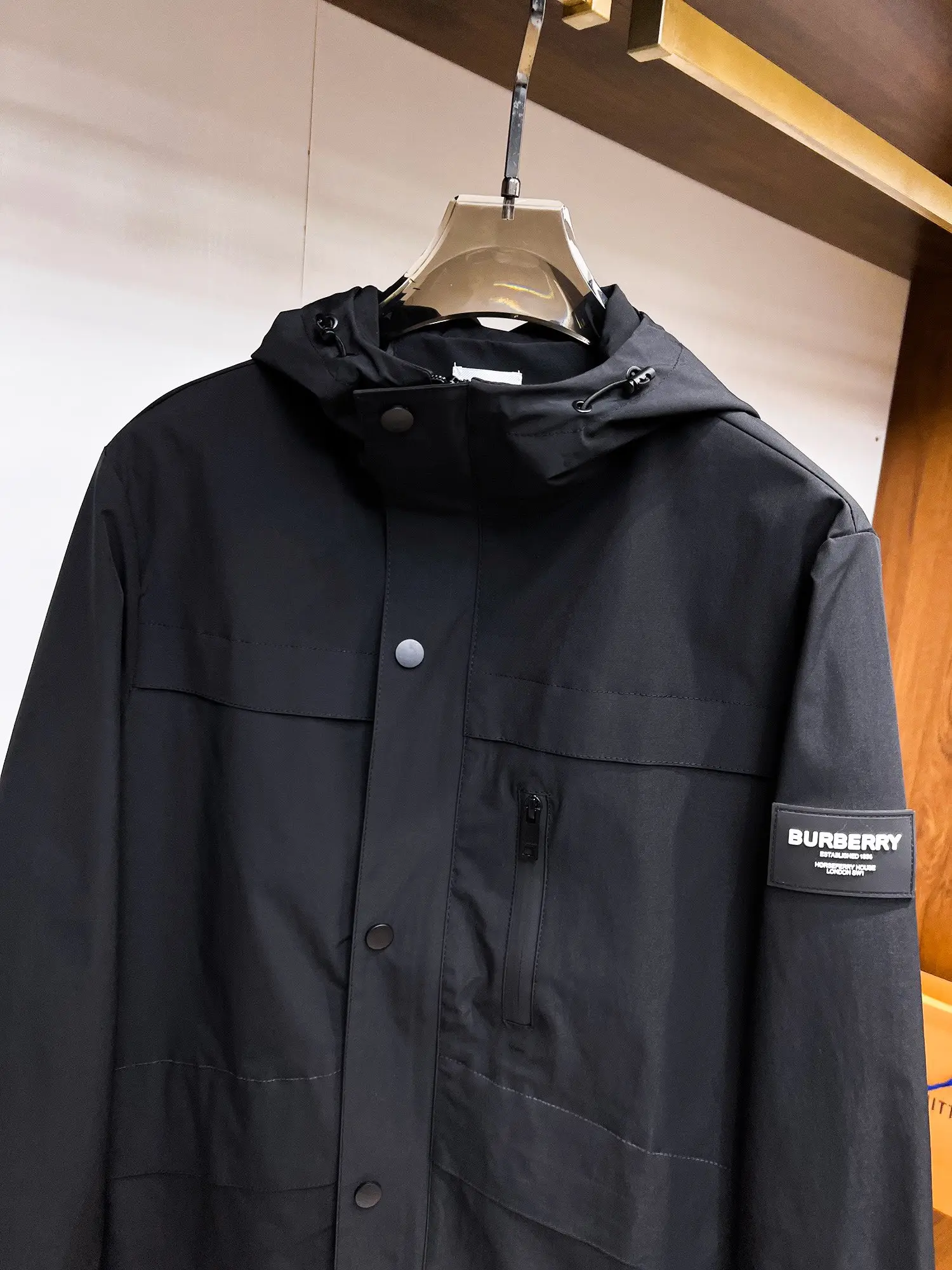 Logo-Patch Hooded Field Jacket D38014693 — view 4