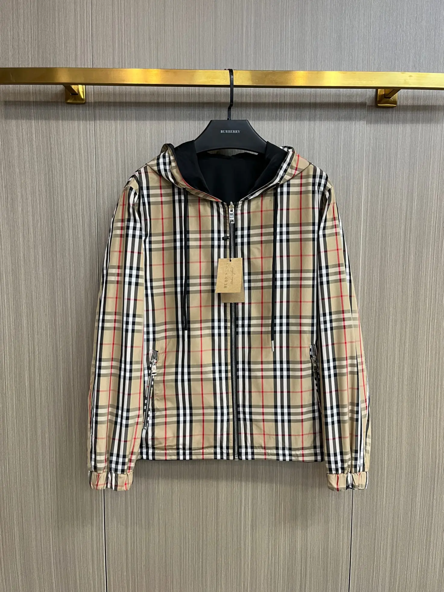 Reversible Check-Lined Hooded Jacket D38014381 — view 2