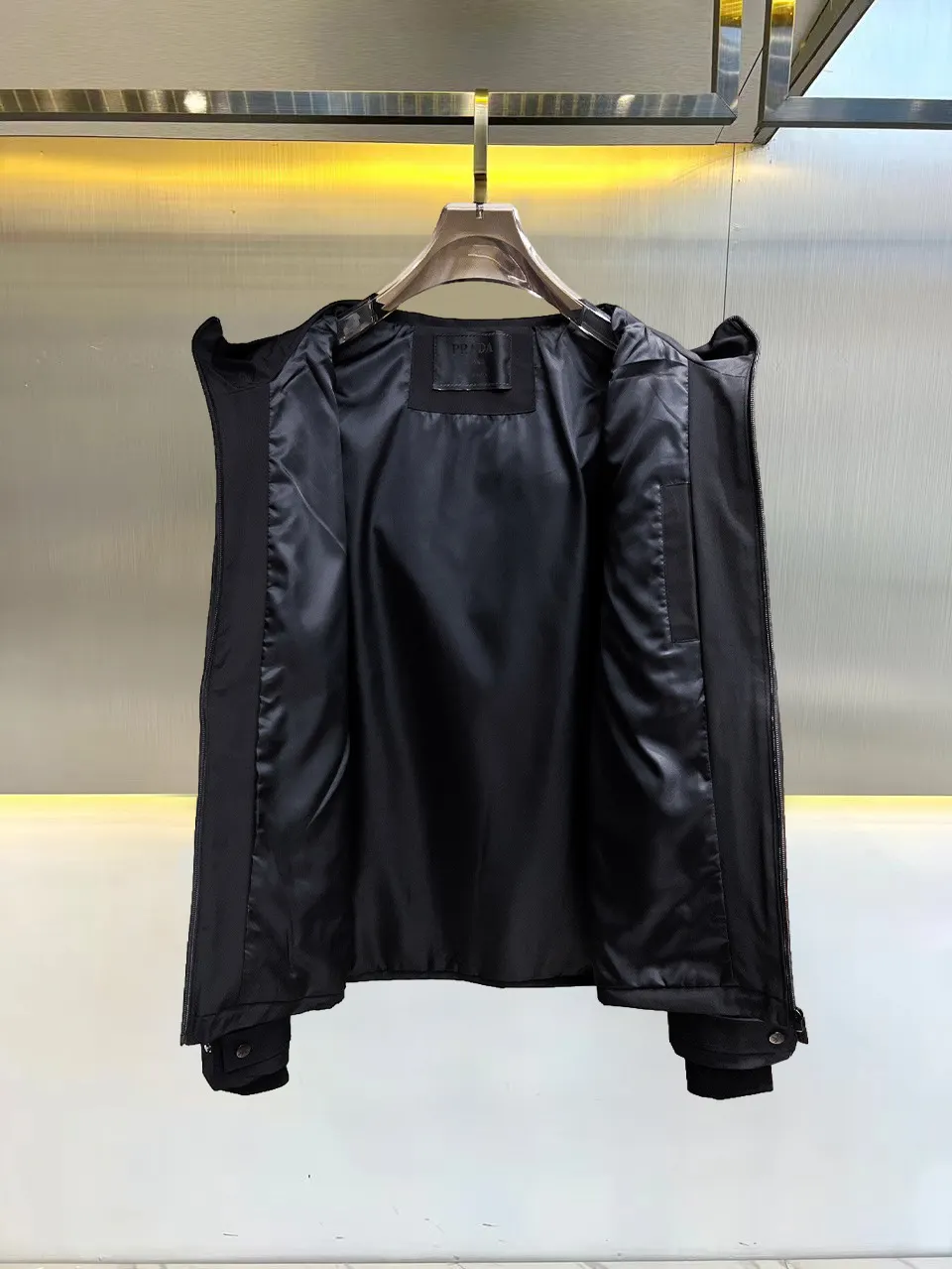 Hooded Technical Fabric Utility Jacket D38014698 — view 3