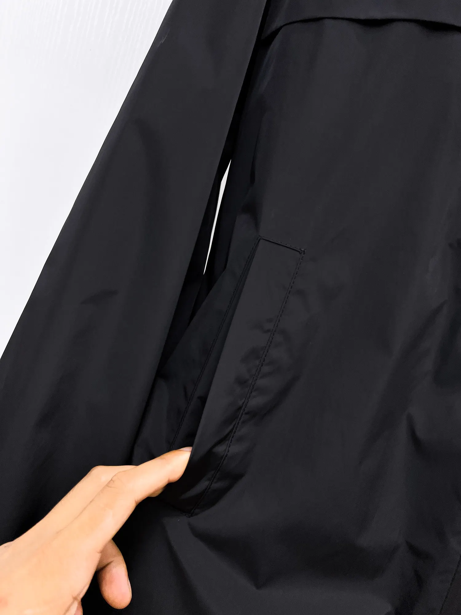 Hooded Nylon Zip-Up Jacket with Arm Pocket D38014701 — view 11