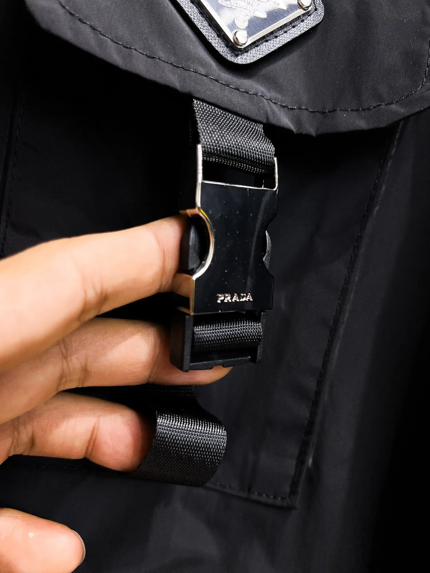 Logo-Plaque Hooded Re-Nylon Jacket D38014712 — view 6