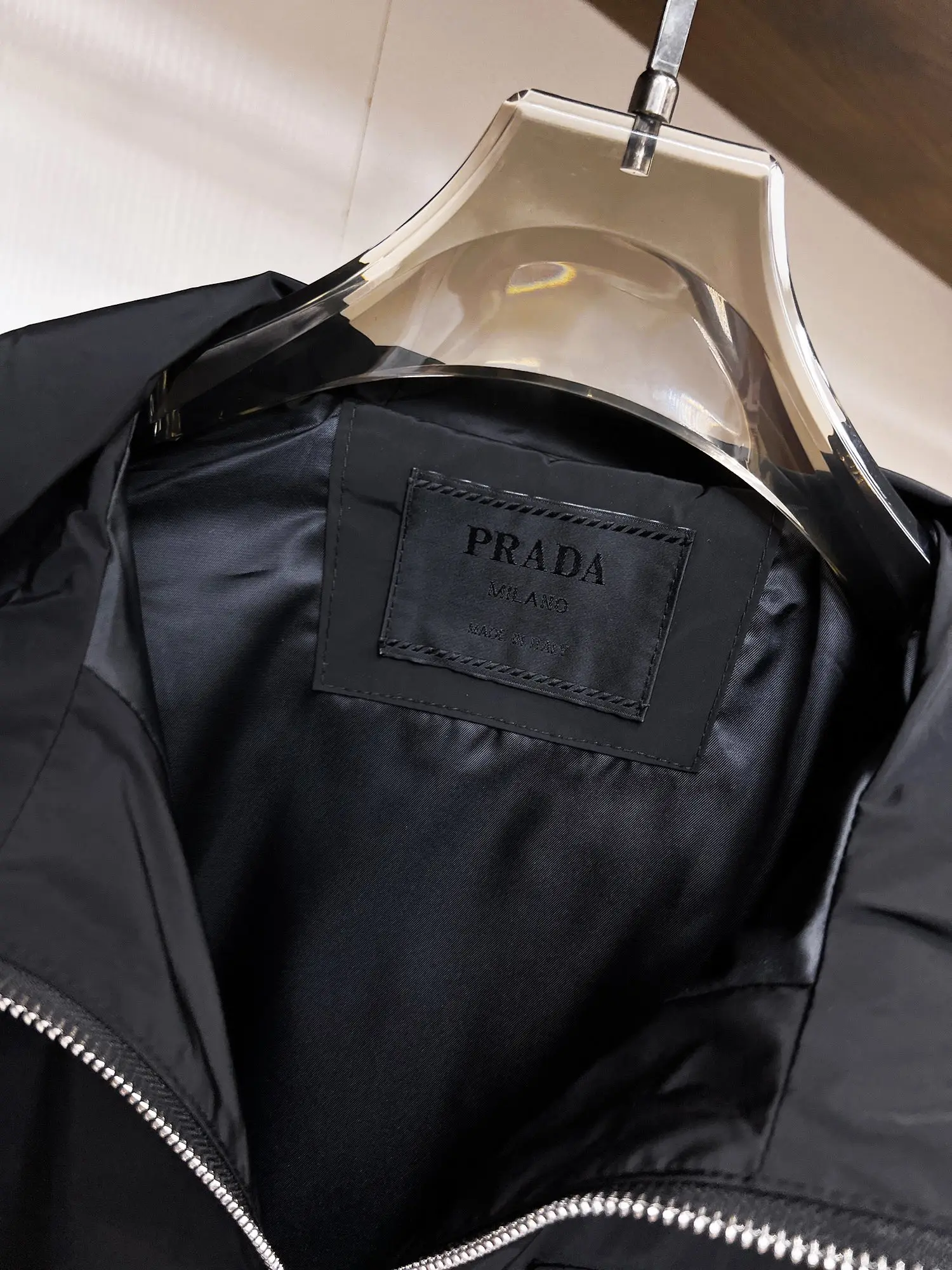 Logo-Plaque Hooded Re-Nylon Jacket D38014712 — view 8