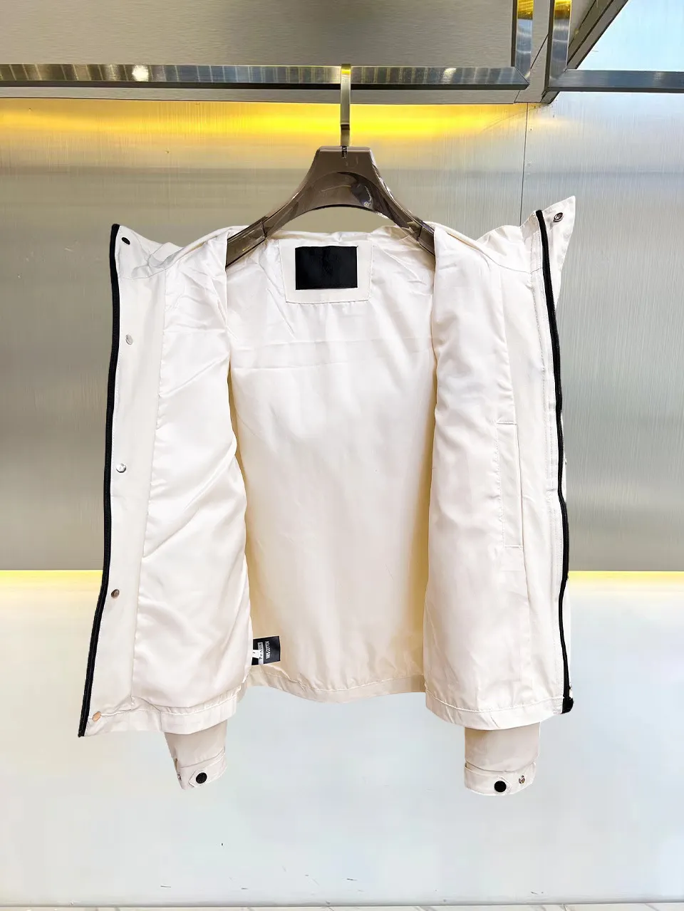 Hooded Technical Shell Jacket D38014715 — view 3