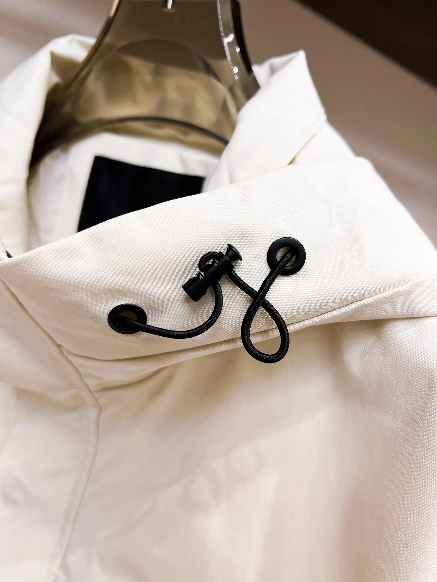 Hooded Technical Shell Jacket D38014715 — view 9