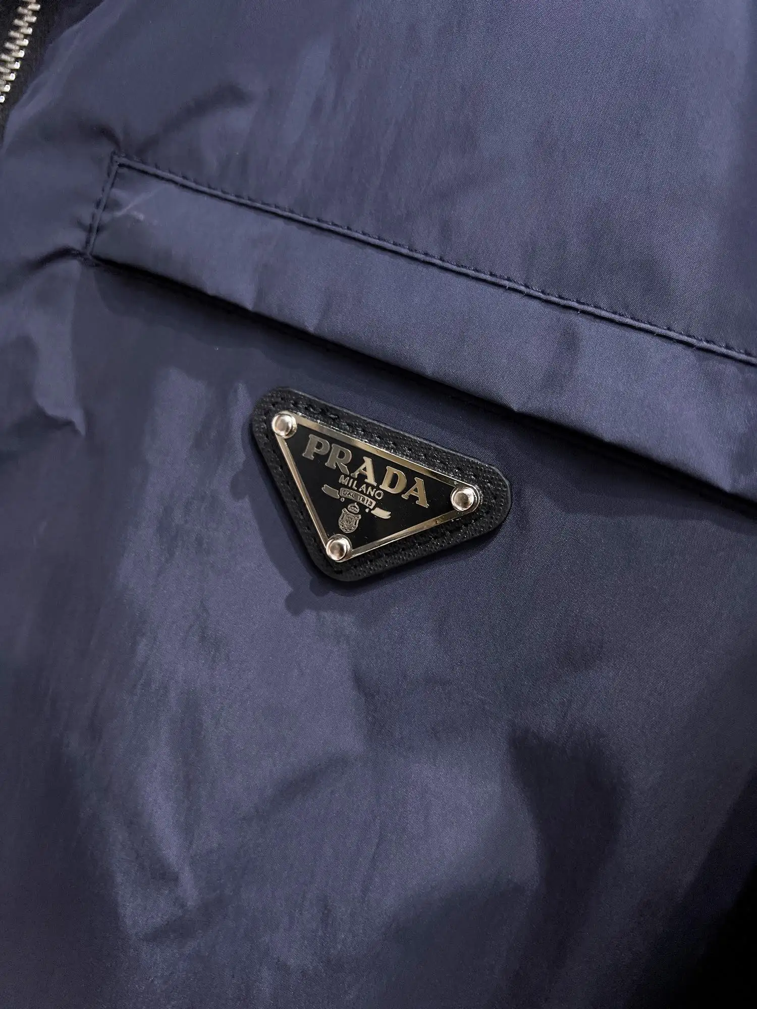 Re-Nylon Hooded Zip-Up Jacket D38014706 — view 6