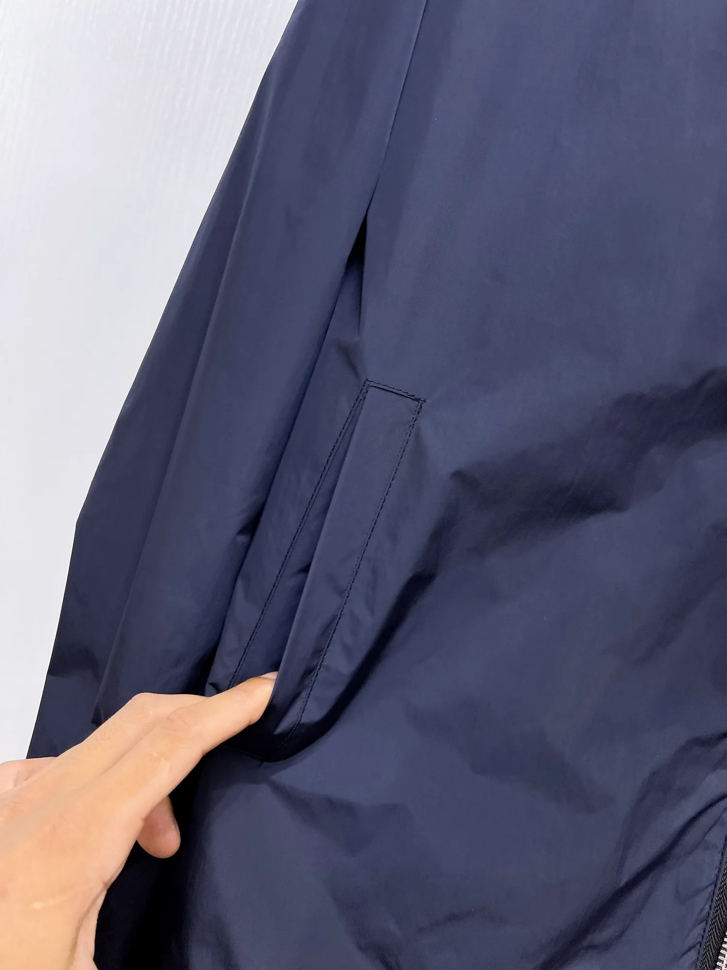 Re-Nylon Hooded Zip-Up Jacket D38014706 — view 11