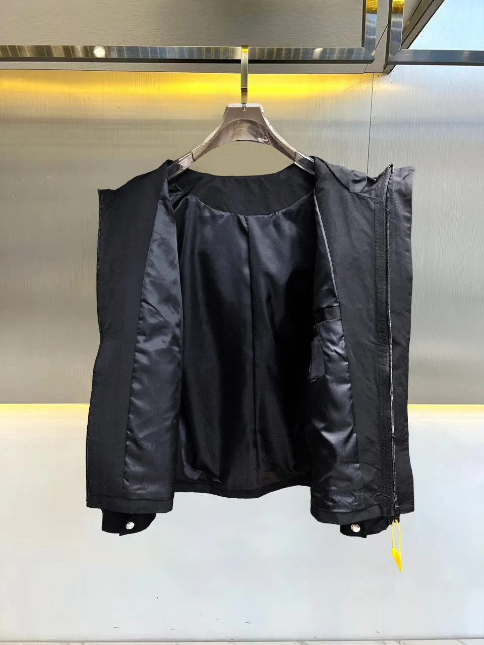 Logo-Appliqué Hooded Field Jacket D38014723 — view 3