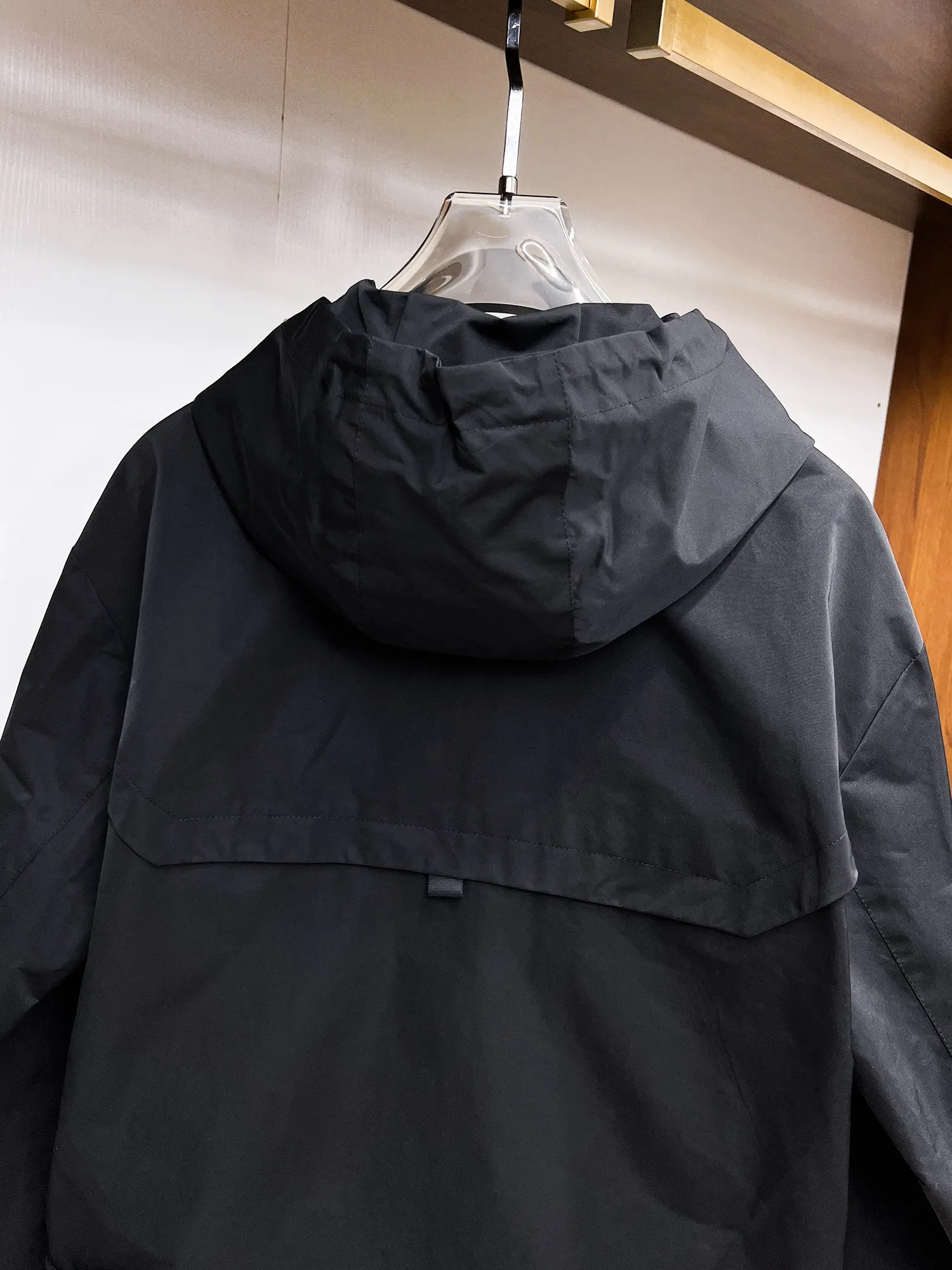 Logo-Appliqué Hooded Field Jacket D38014723 — view 12