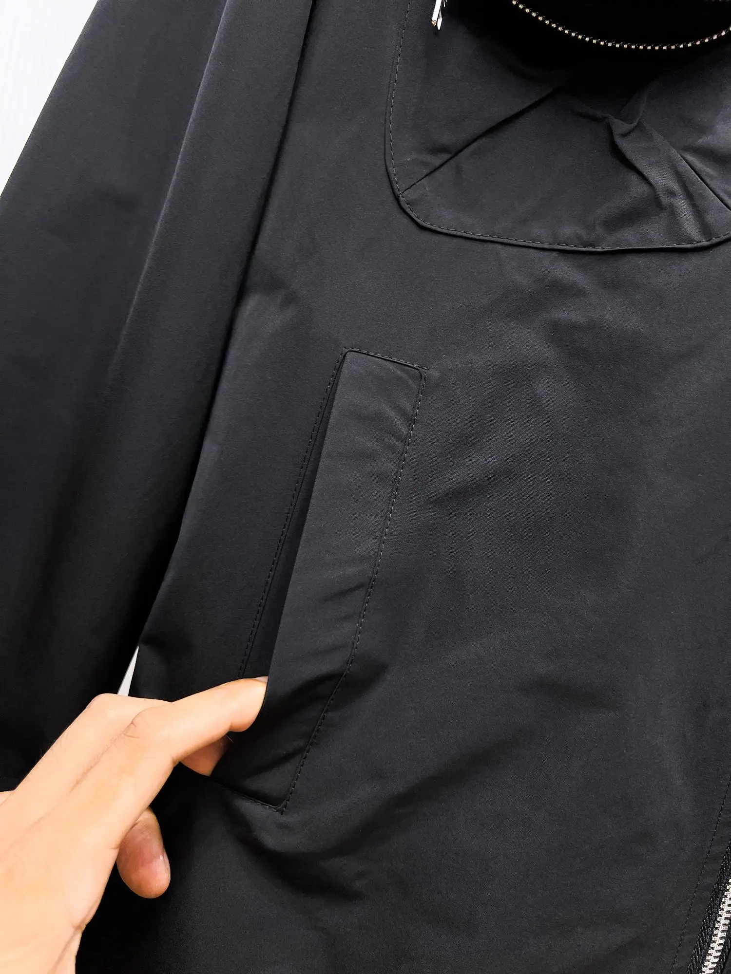 Logo-Appliquéd Hooded Shell Jacket D38014729 — view 9