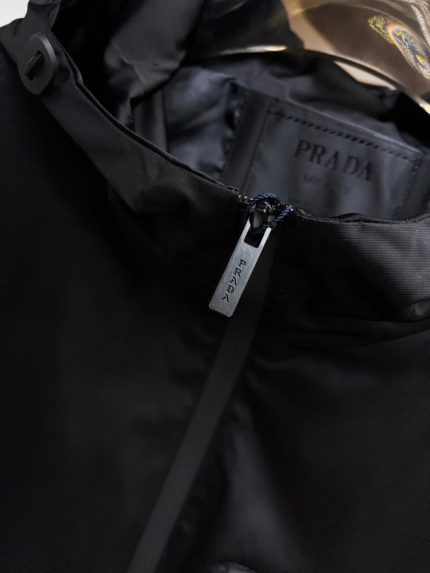 Logo-Plaque Hooded Shell Jacket D38014700 — view 6