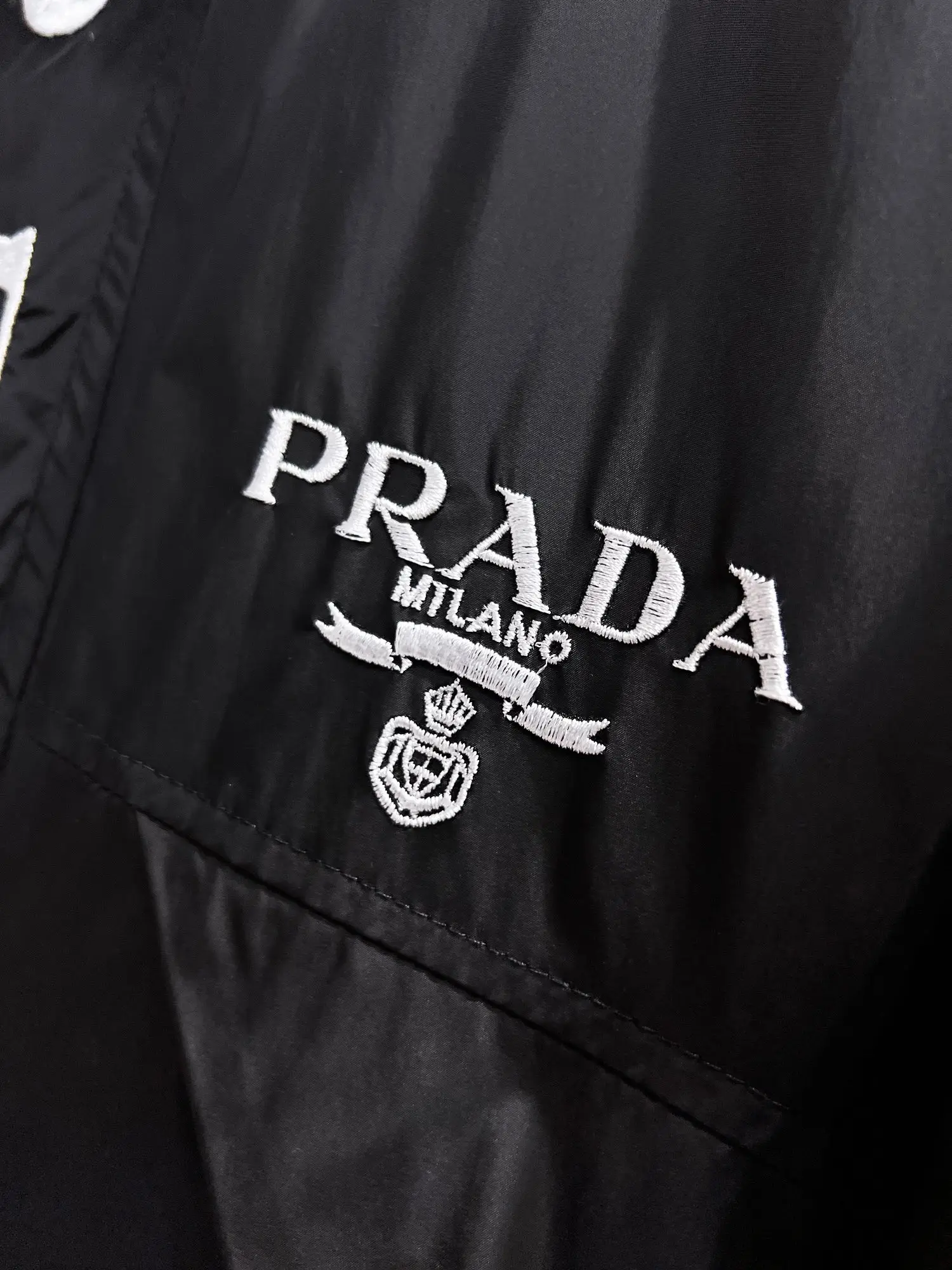 Logo-Print Technical Shell Jacket D38014721 — view 5