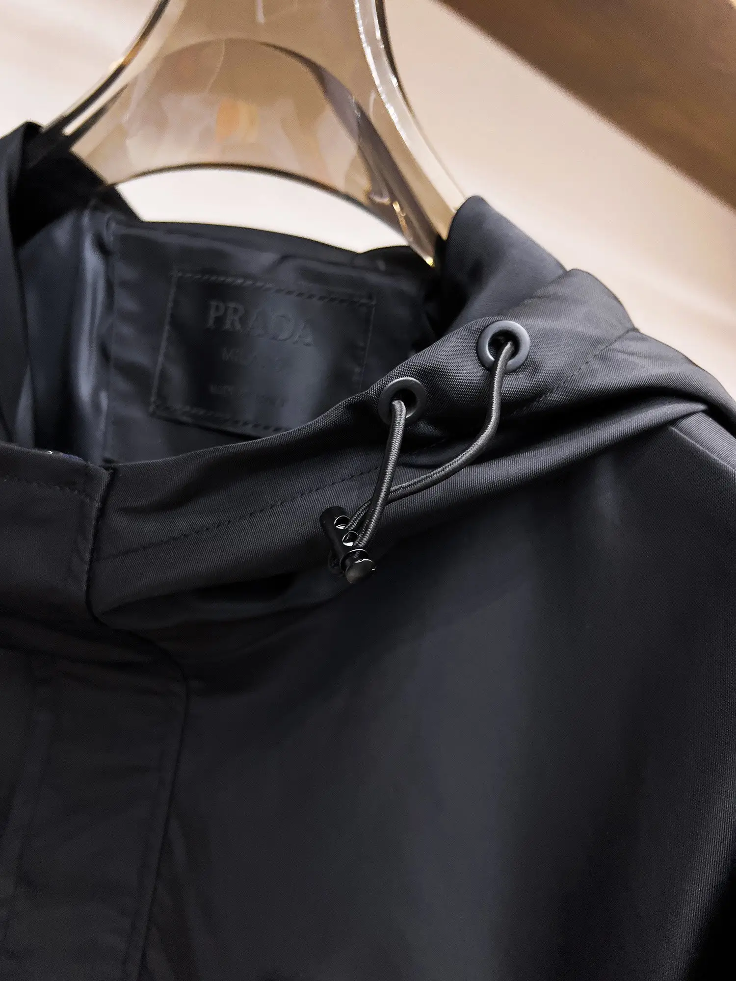 Logo-Appliquéd Hooded Shell Jacket D38014707 — view 8
