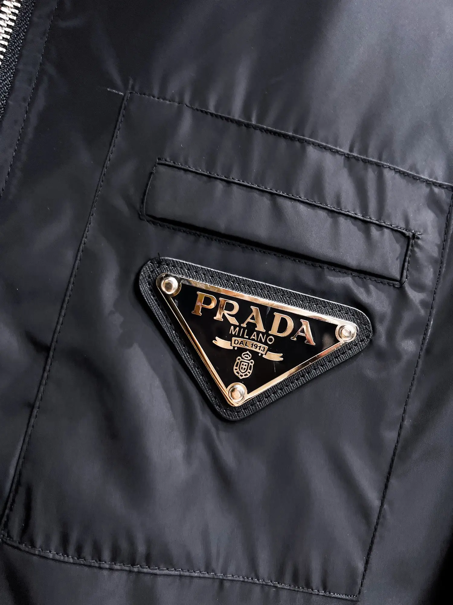 Logo-Appliquéd Hooded Shell Jacket D38014725 — view 5