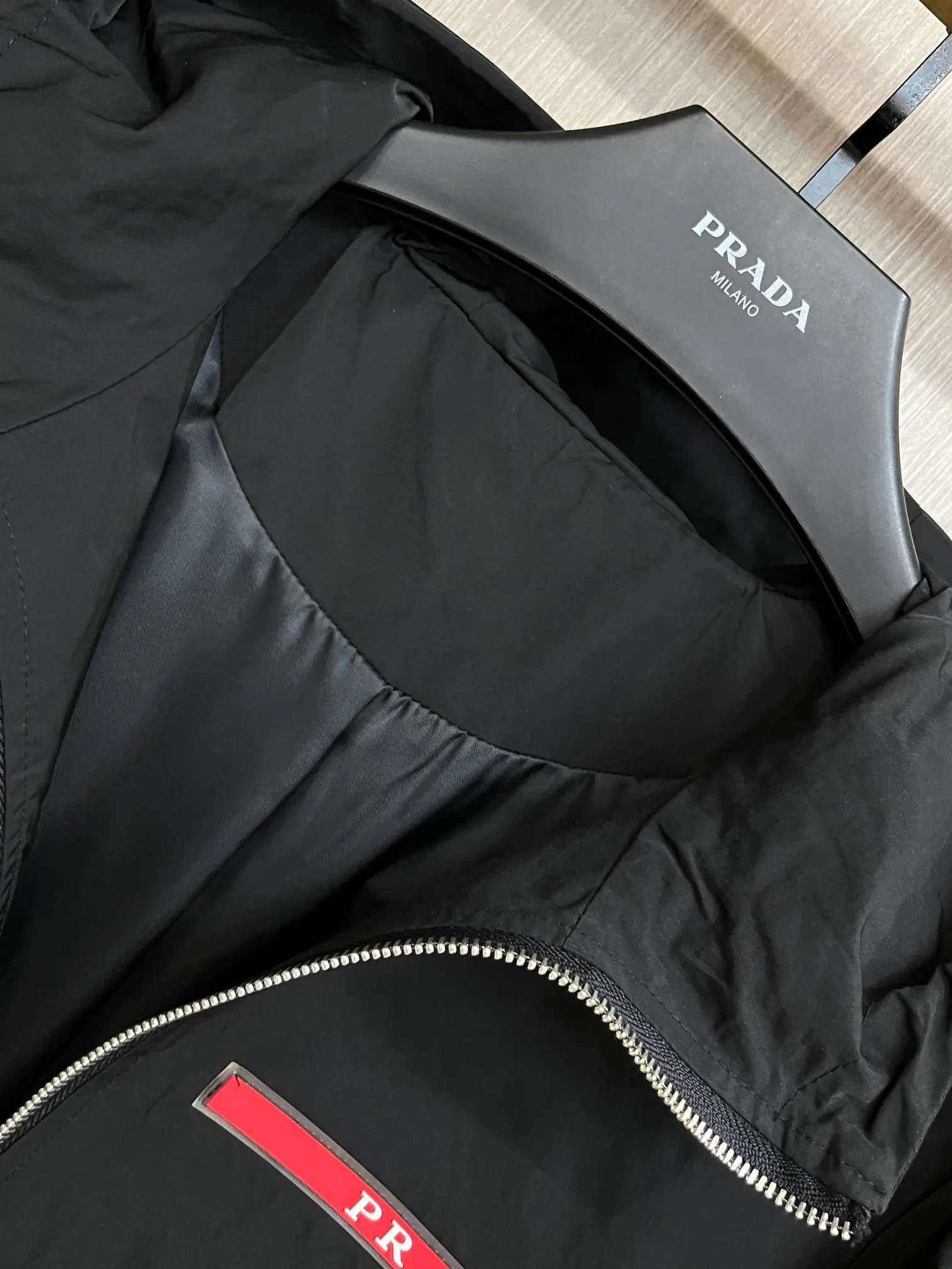 Logo-Patch Hooded Shell Jacket D38014288 — view 4