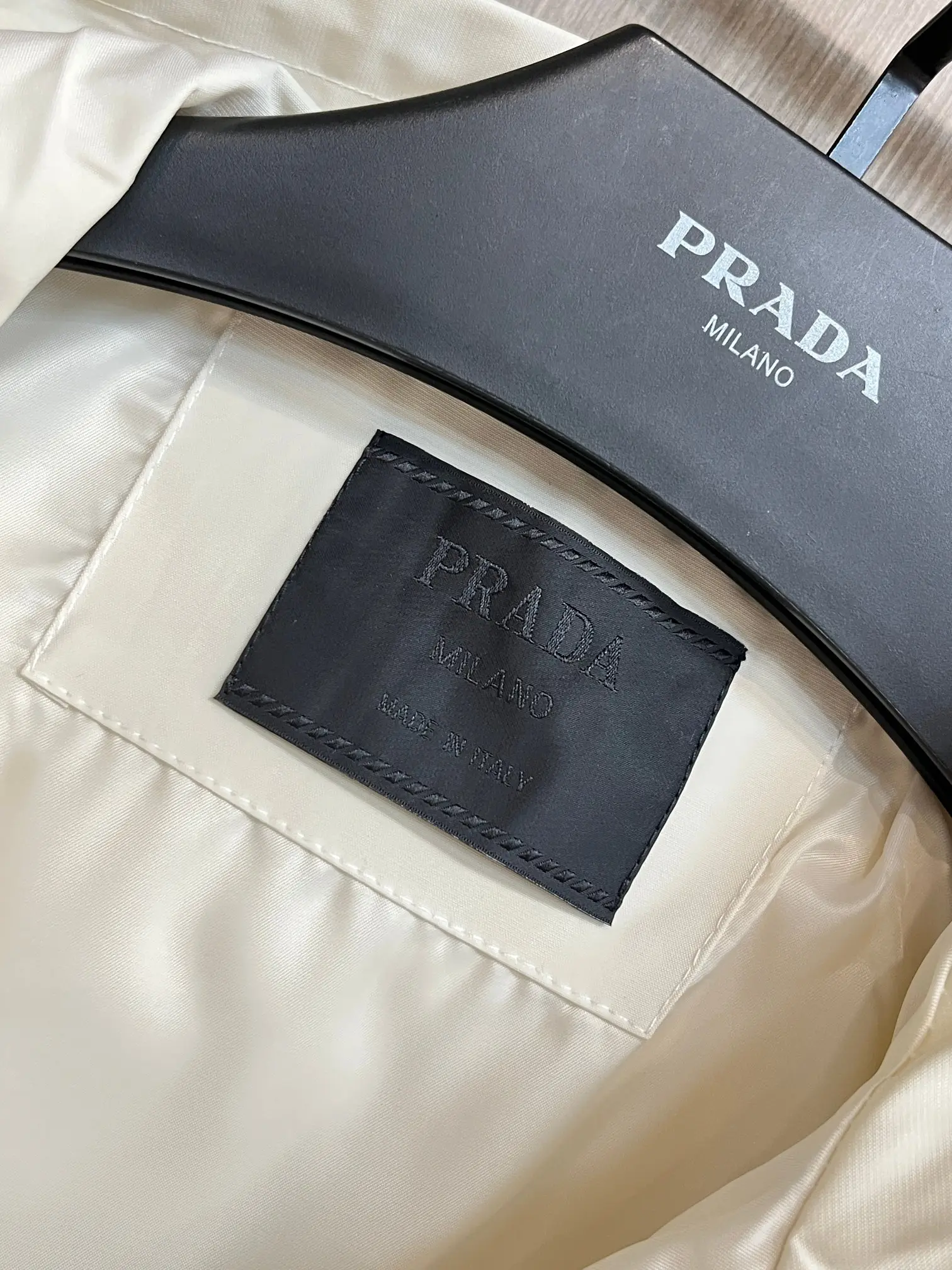 Hooded Technical Shell Jacket D38014395 — view 5