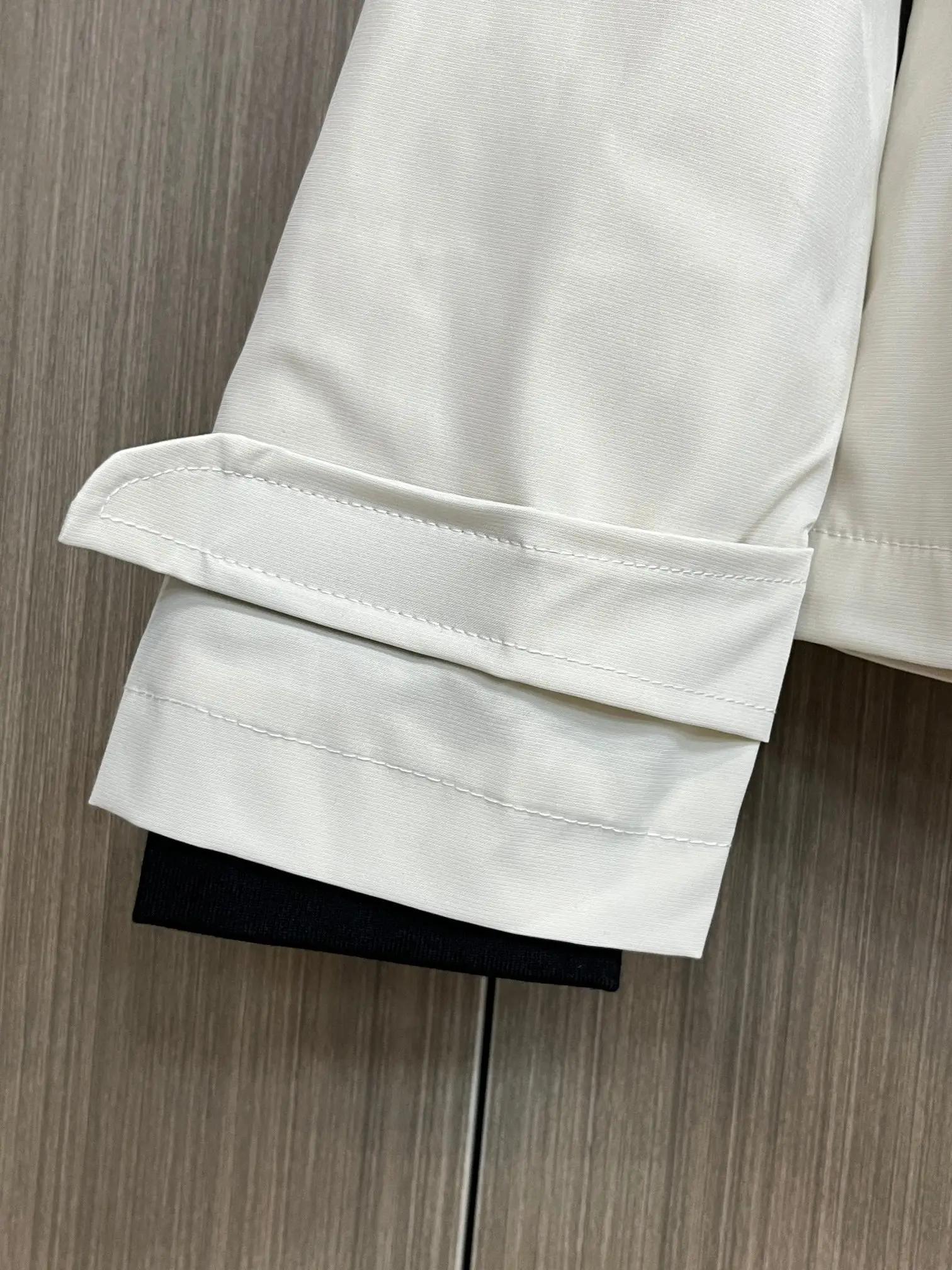 Hooded Technical Shell Jacket D38014395 — view 9