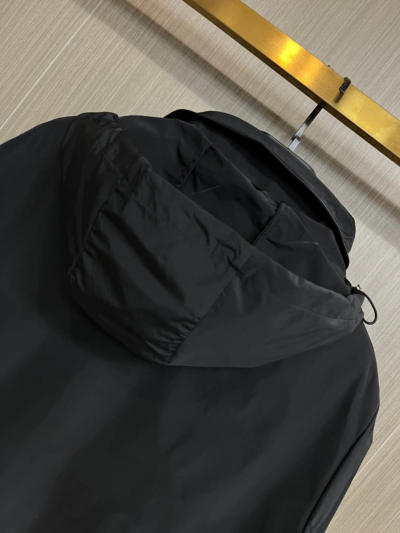 Logo-Patch Shell Windbreaker Jacket D38014295 — view 4