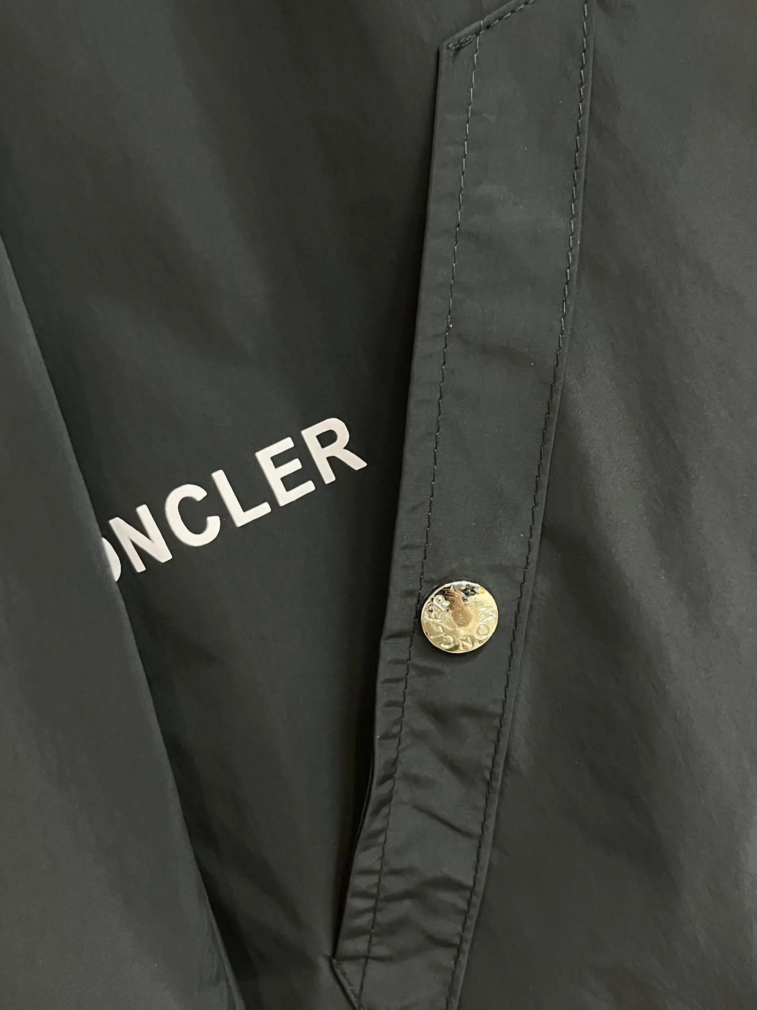 Logo-Patch Shell Windbreaker Jacket D38014295 — view 7