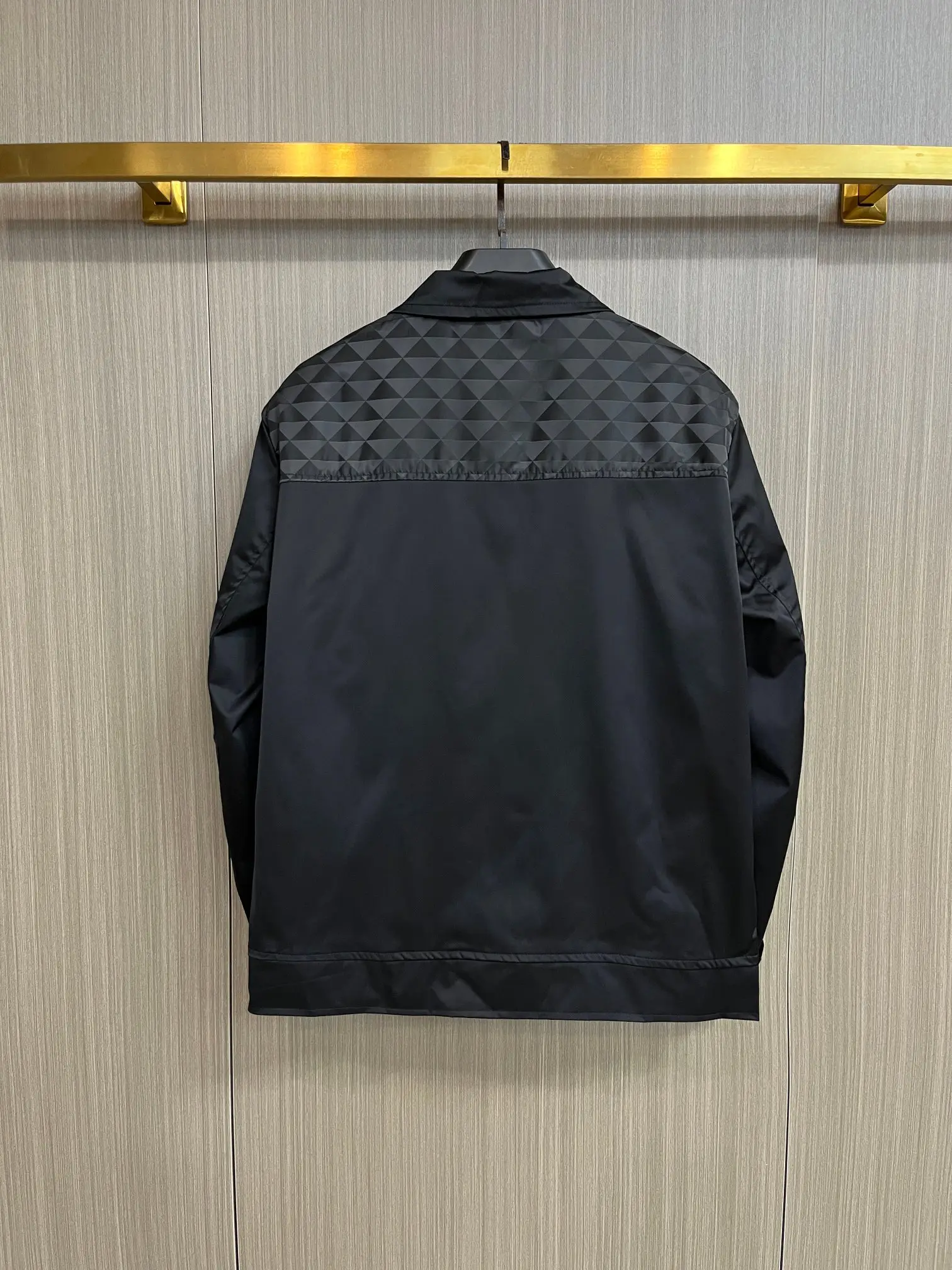 Geometric Quilted Technical Jacket D38014371 — view 2