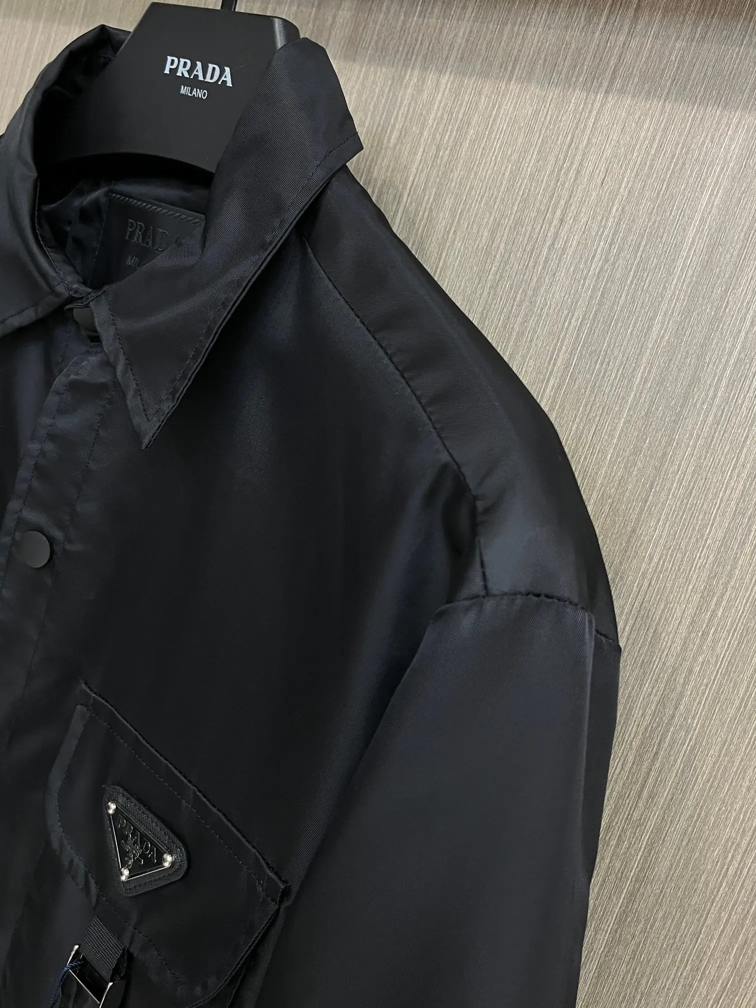 Re-Nylon Buckle Detail Utility Jacket D38014364 — view 5
