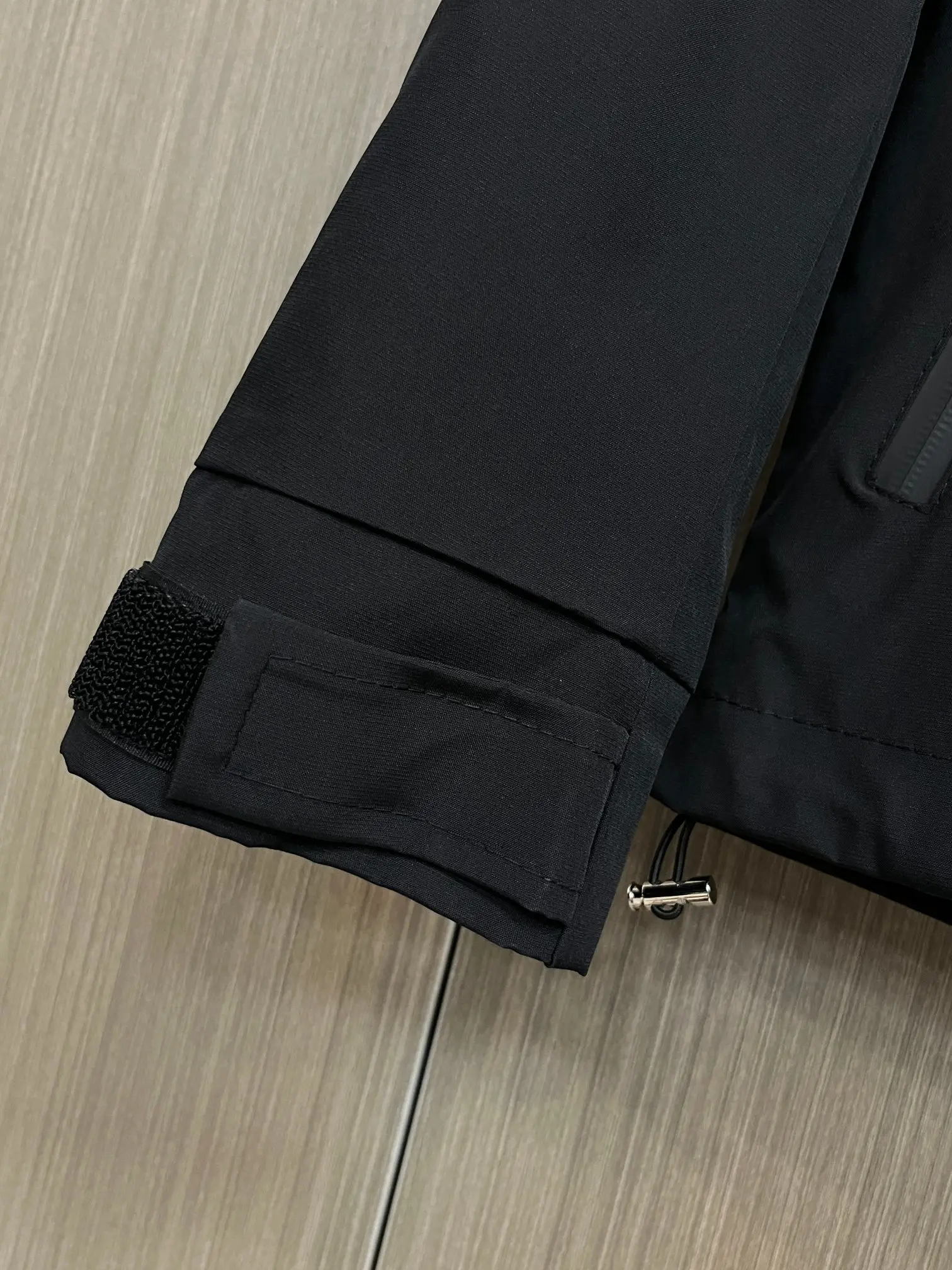 Logo-Print Hooded Shell Jacket D38014282 — view 9