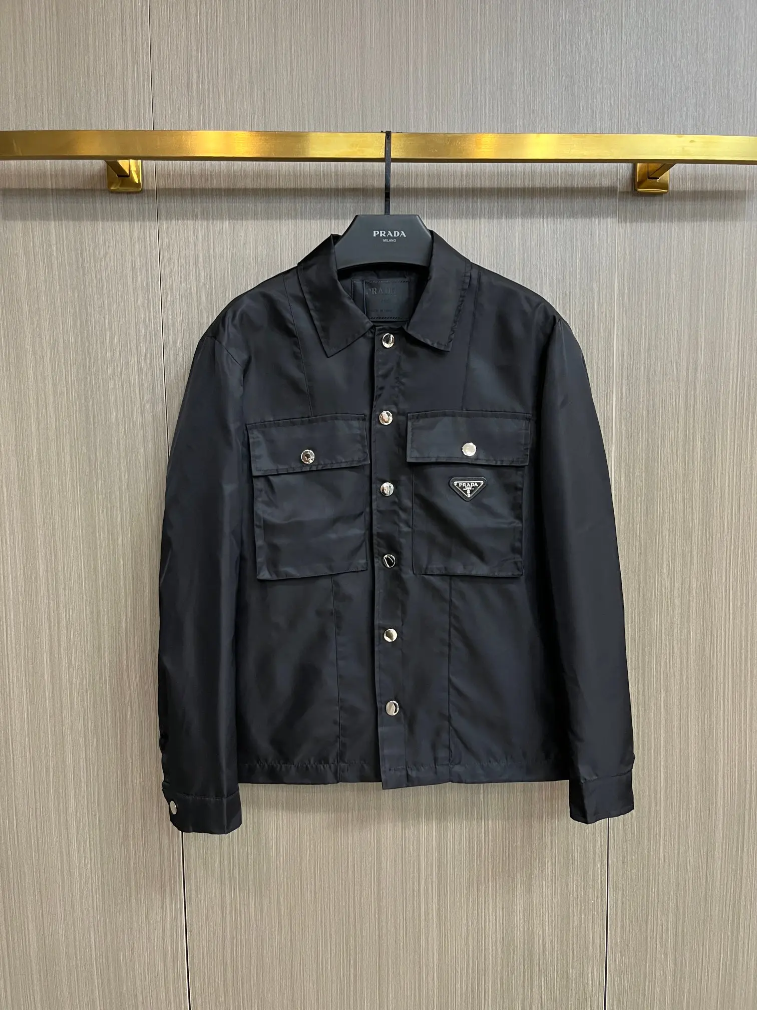 Logo-Plaque Re-Nylon Shirt Jacket D38014388