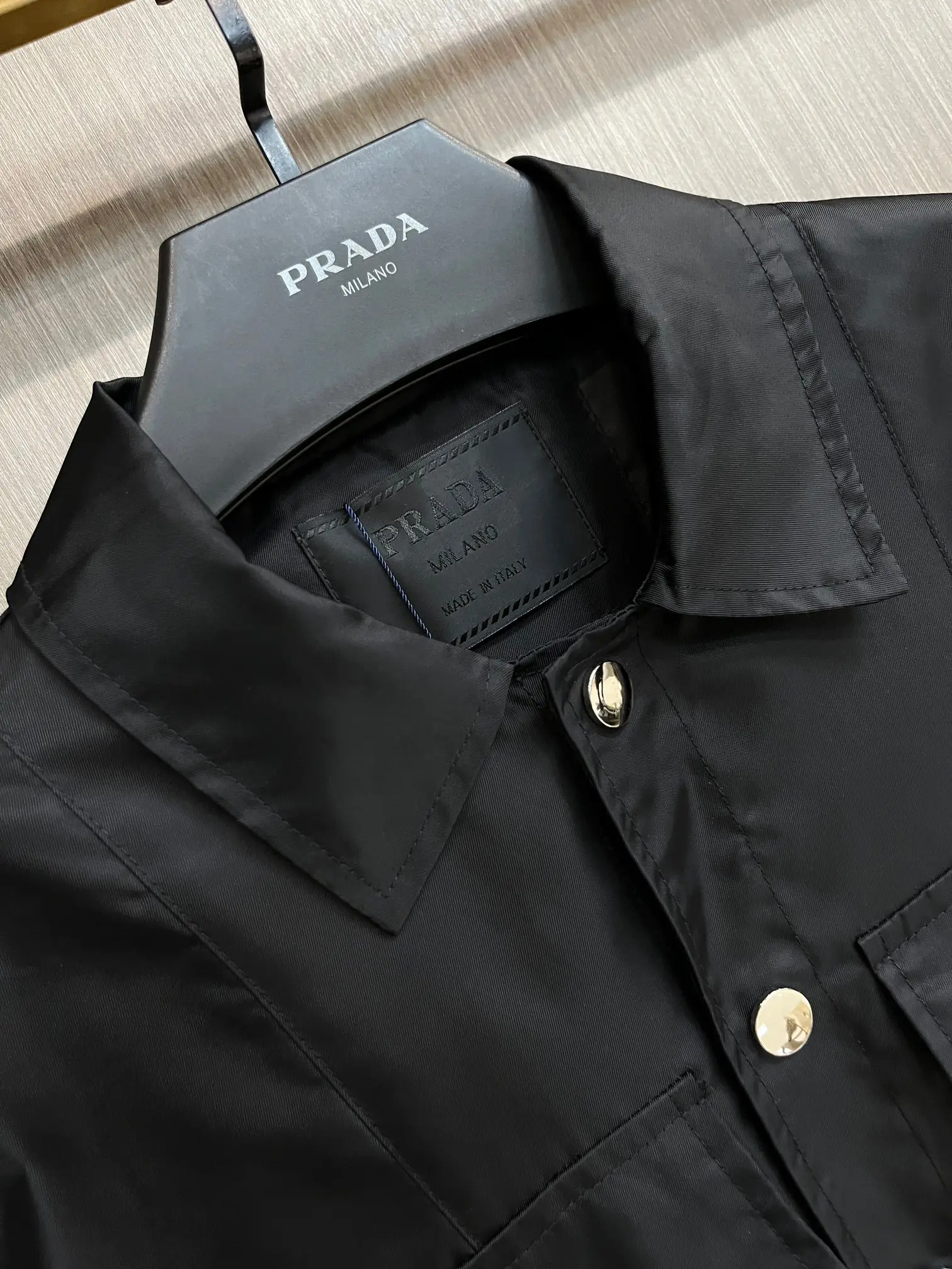 Logo-Plaque Re-Nylon Shirt Jacket D38014388 — view 3