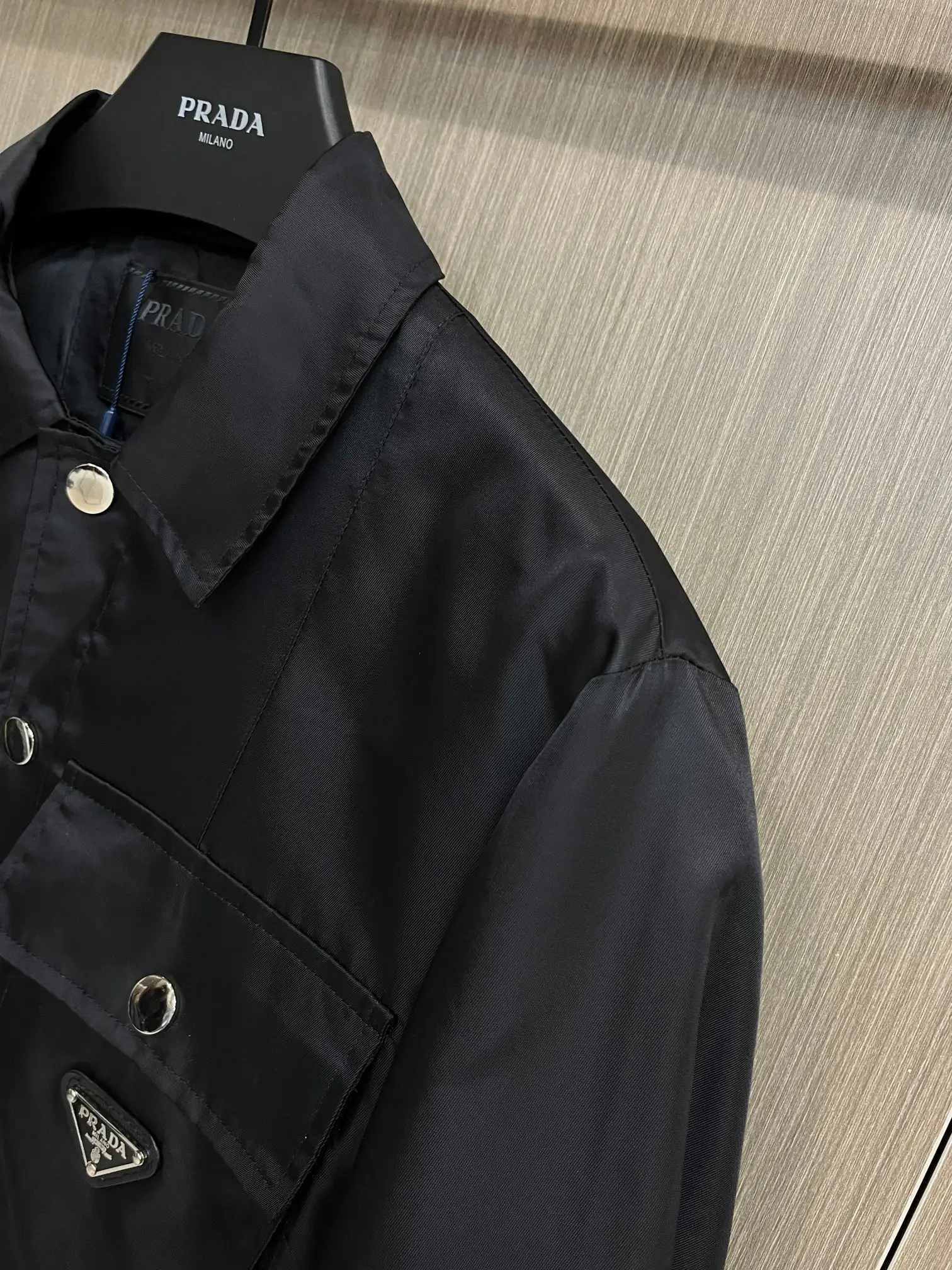 Logo-Plaque Re-Nylon Shirt Jacket D38014388 — view 5