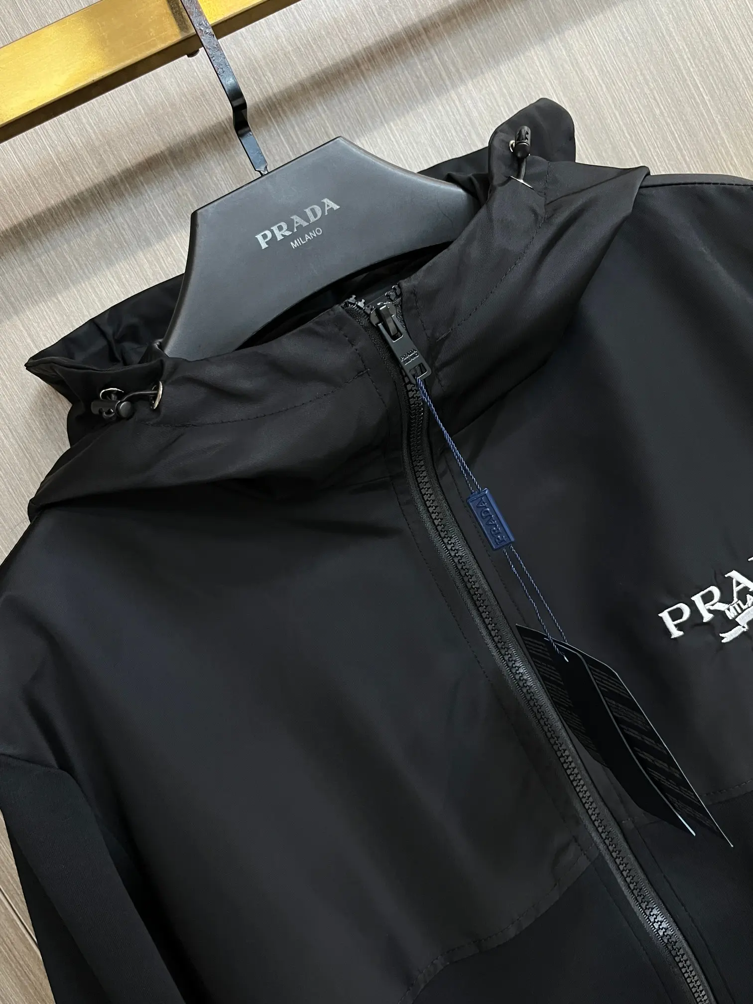 Logo-Print Hooded Shell Jacket D38014269 — view 3