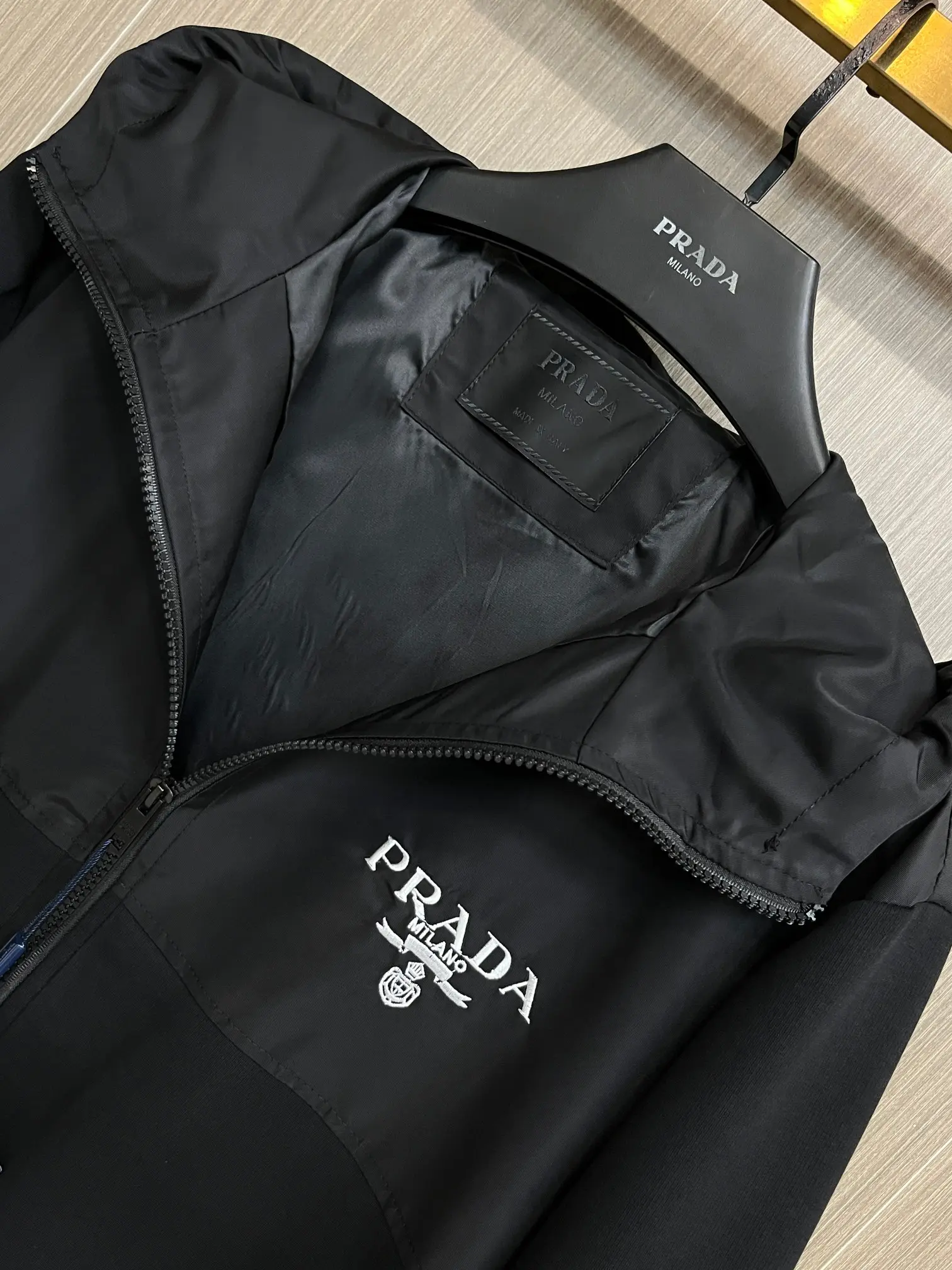 Logo-Print Hooded Shell Jacket D38014269 — view 4