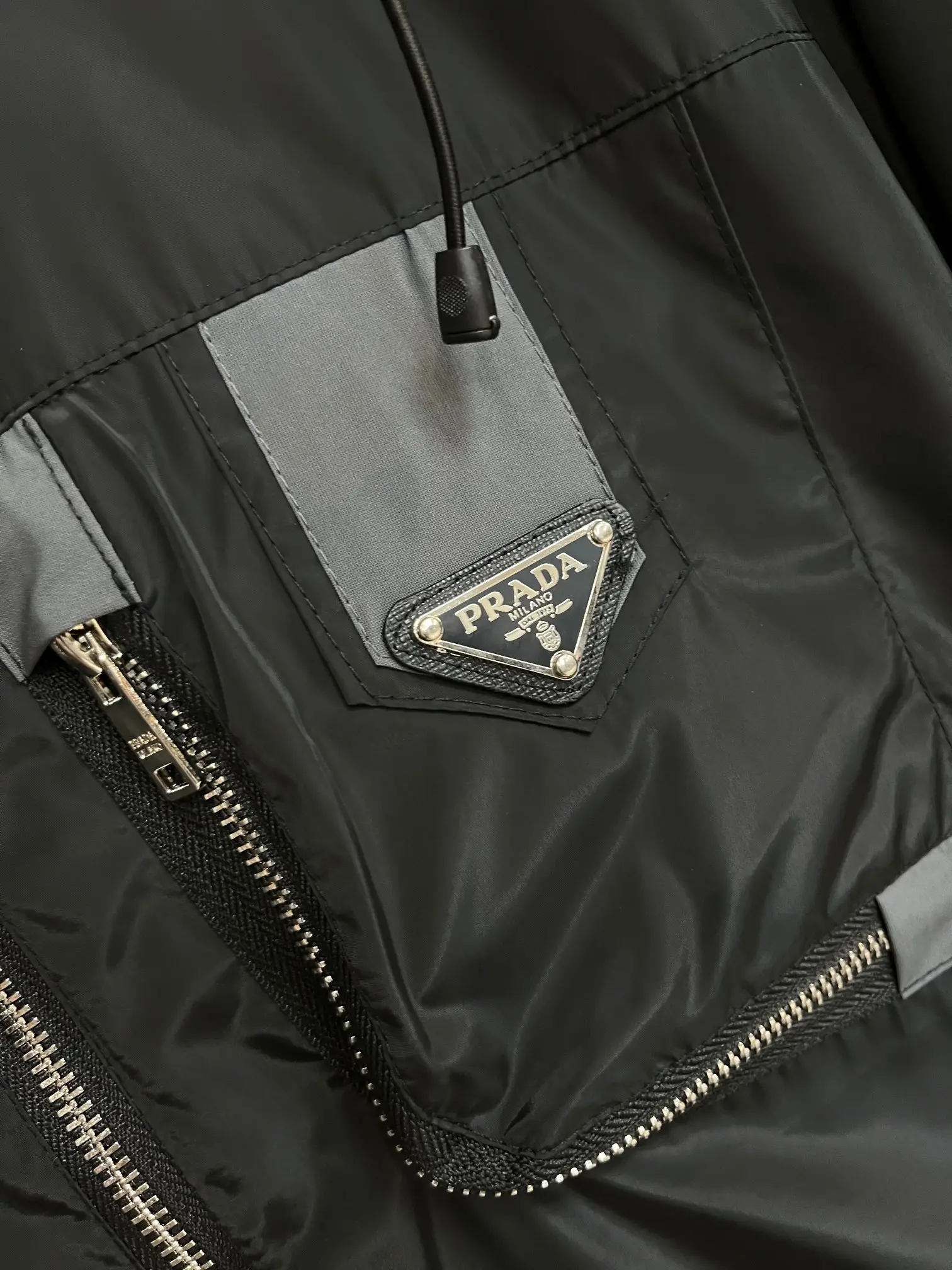 Logo-Appliquéd Hooded Shell Jacket D38014383 — view 7