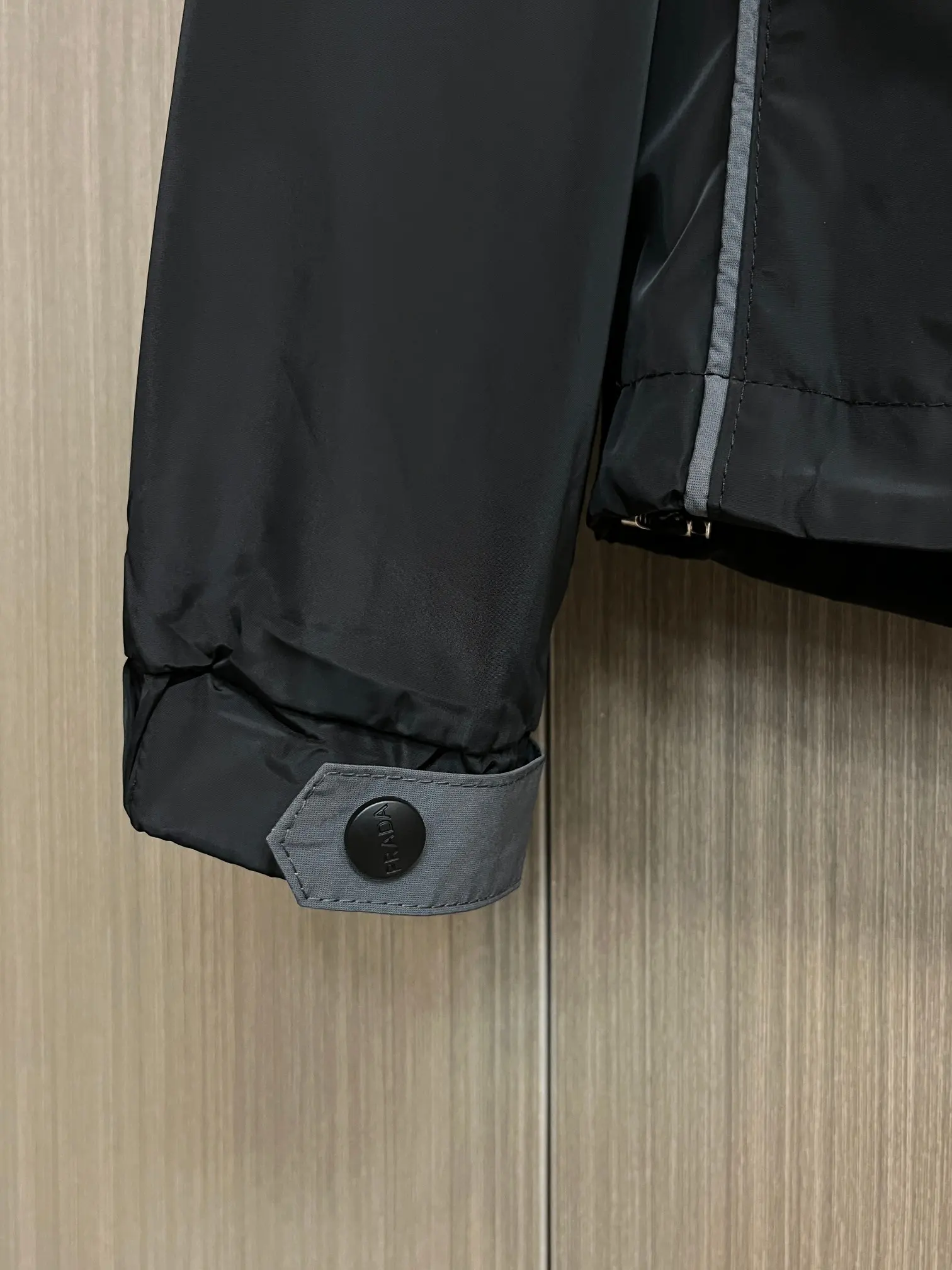 Logo-Appliquéd Hooded Shell Jacket D38014383 — view 8