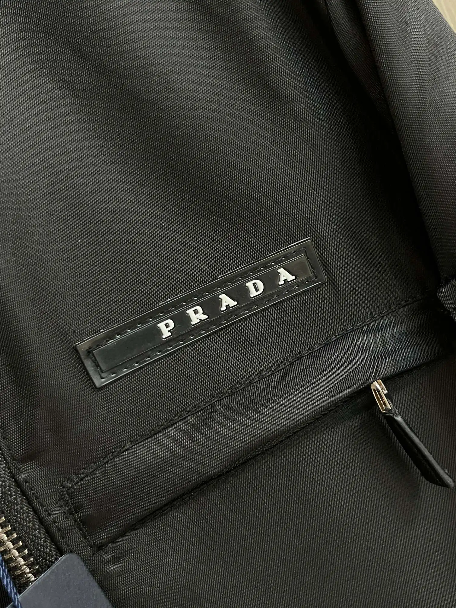 Logo-Badge Re-Nylon Zip-Up Jacket D38014389 — view 7