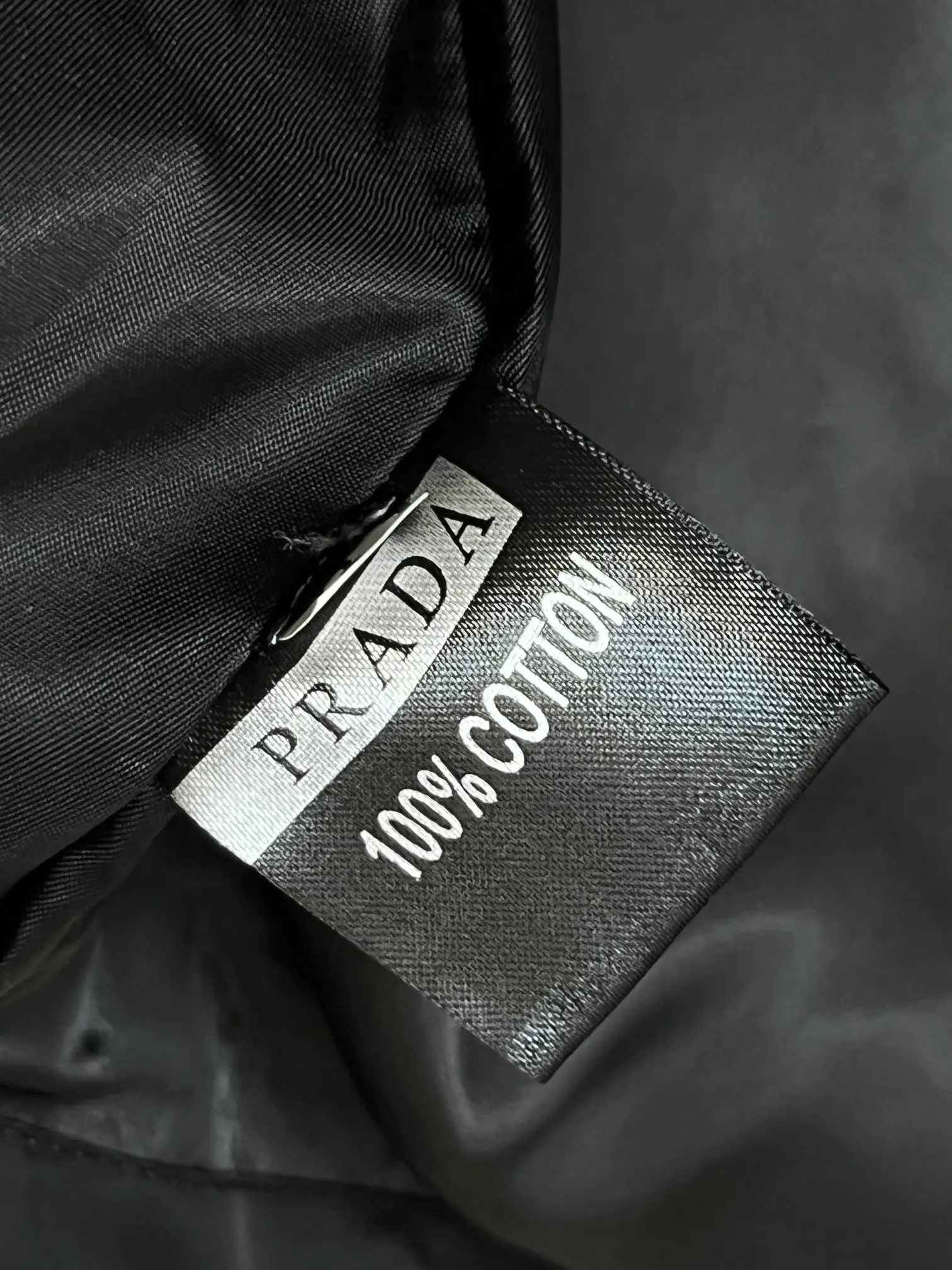 Logo-Plaque Re-Nylon Zip-Up Jacket D38014397 — view 9