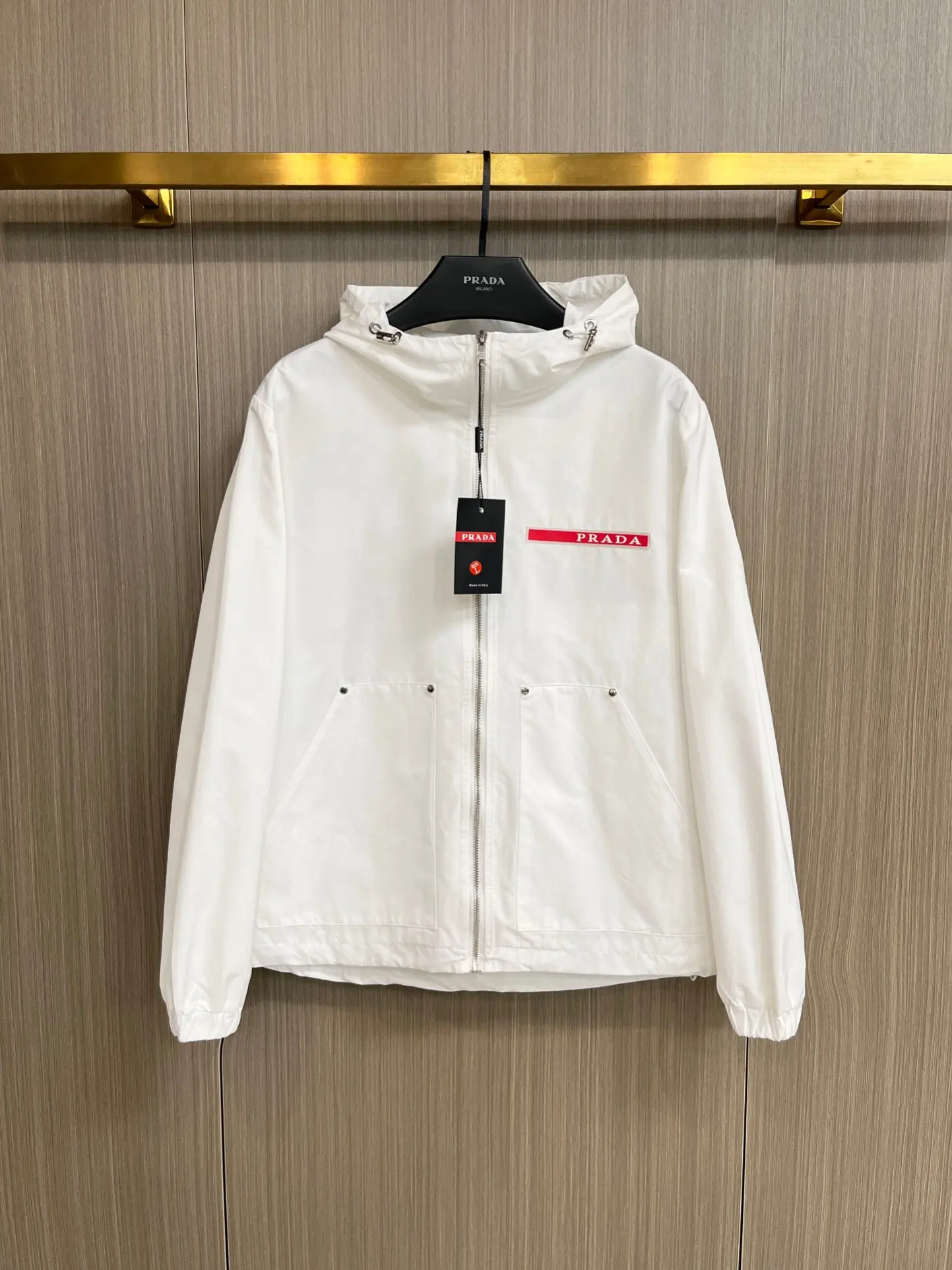 Hooded Technical Shell Jacket D38014290