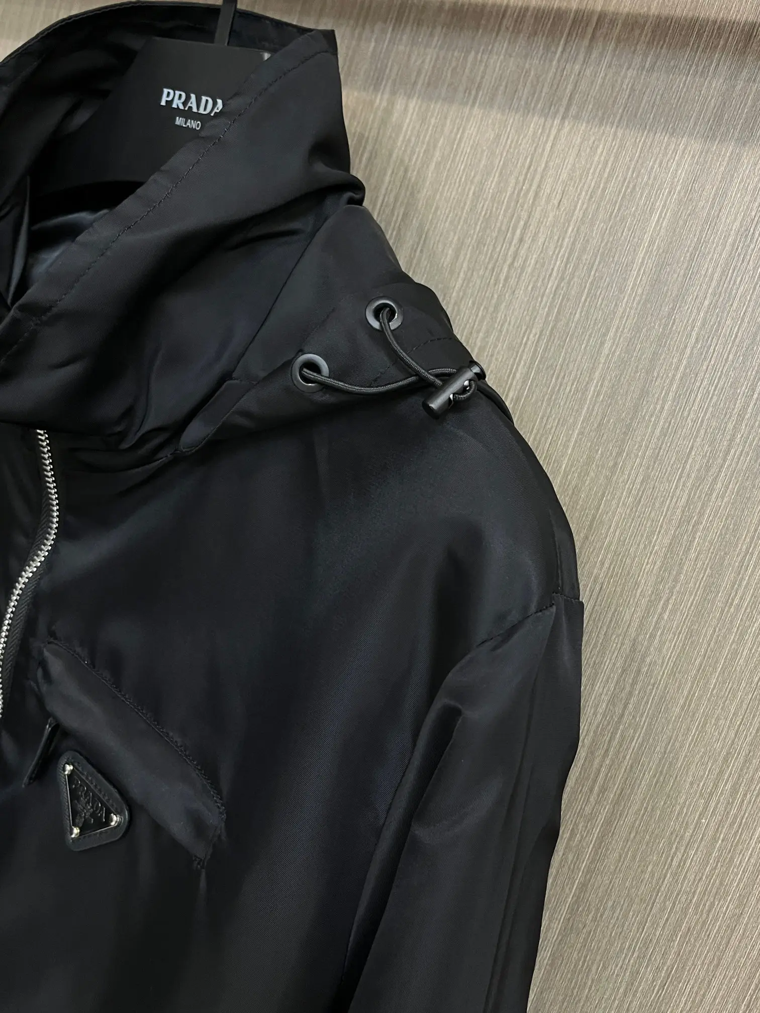 Logo-Plaque Hooded Shell Jacket D38014279 — view 4