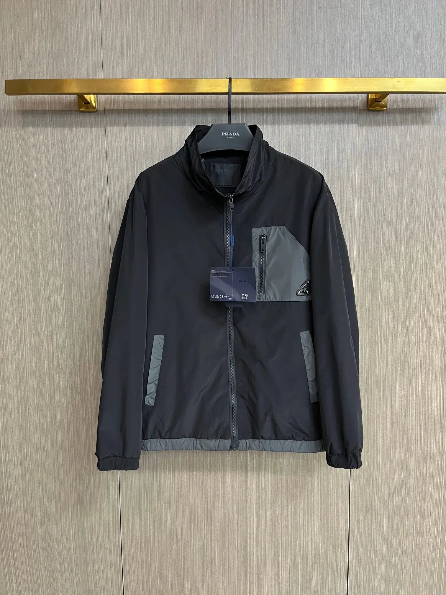 Logo-Appliquéd Hooded Shell Jacket D38014268
