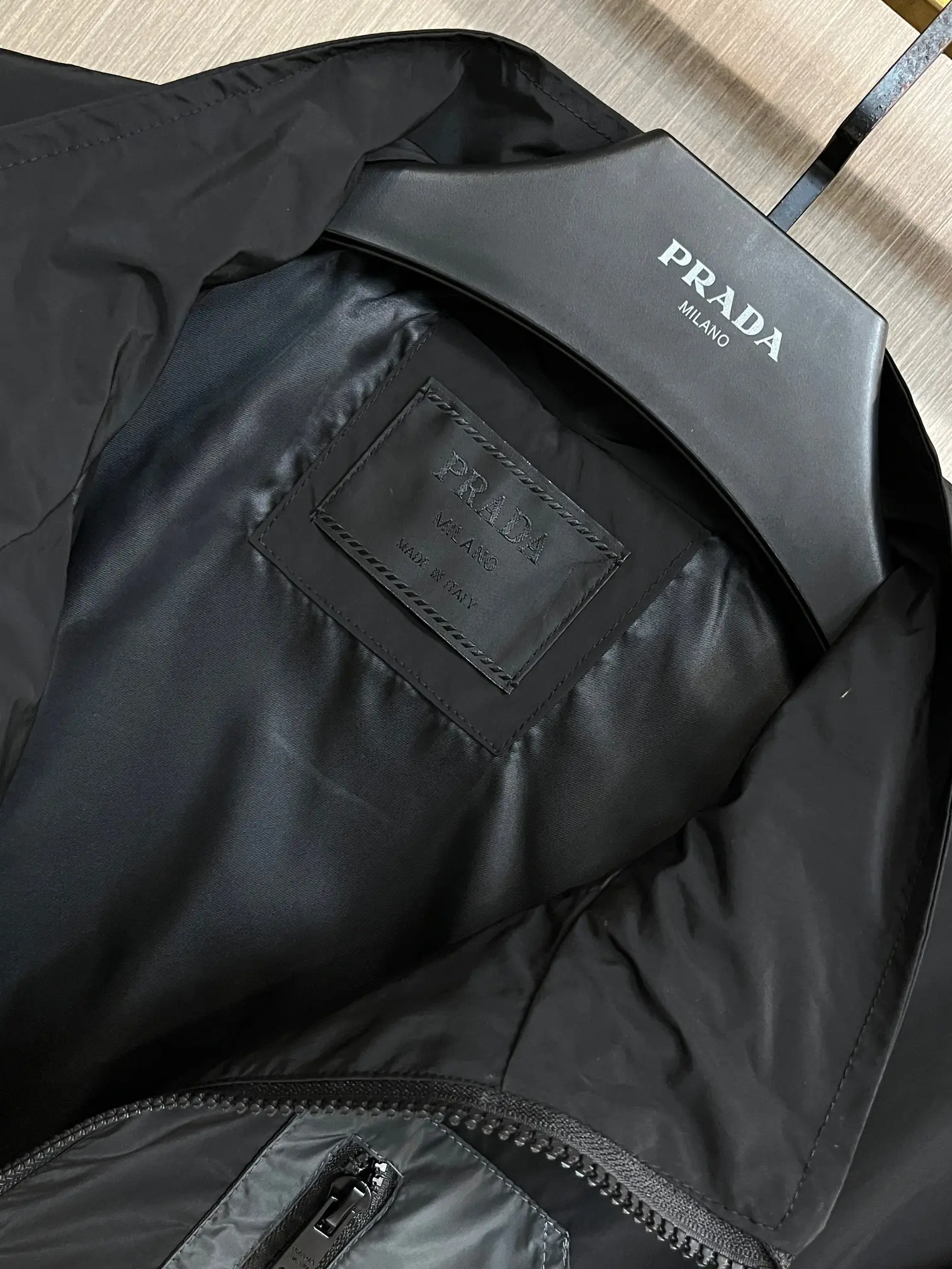 Logo-Appliquéd Hooded Shell Jacket D38014268 — view 5