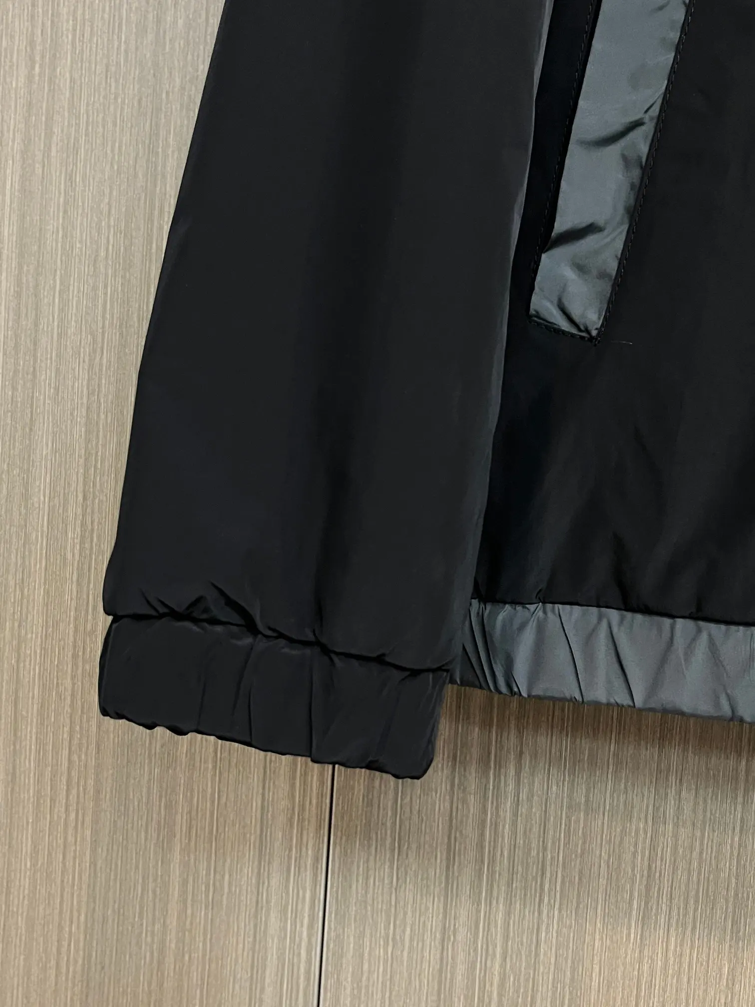 Logo-Appliquéd Hooded Shell Jacket D38014268 — view 7