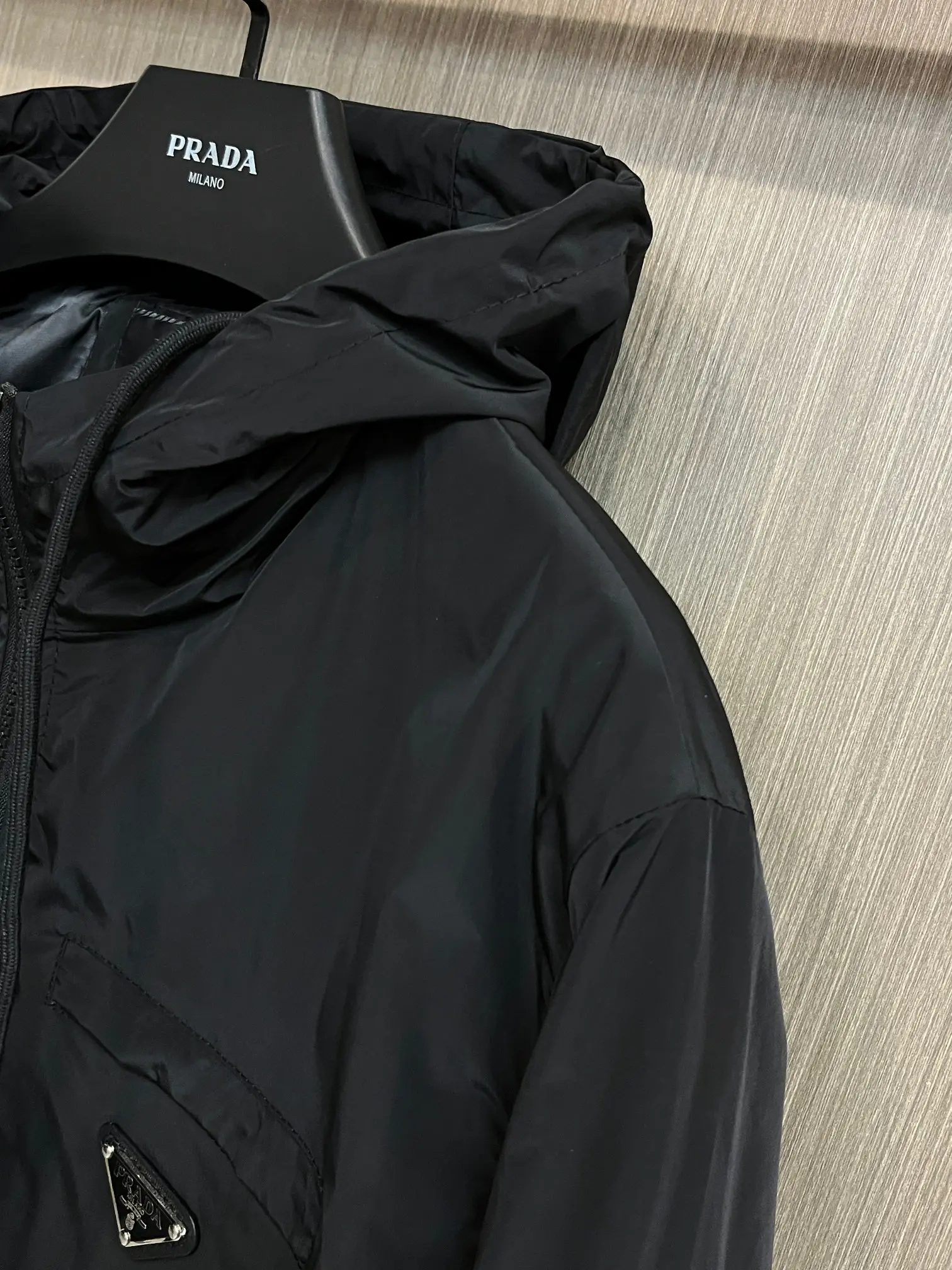 Hooded Nylon Windbreaker Jacket D38014394 — view 4