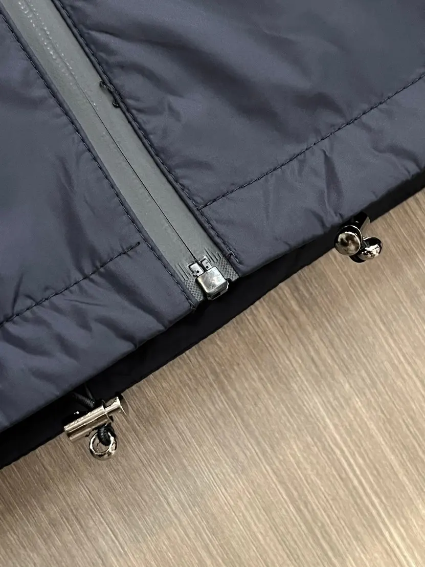 Logo-Patch Hooded Shell Jacket D38014291 — view 8