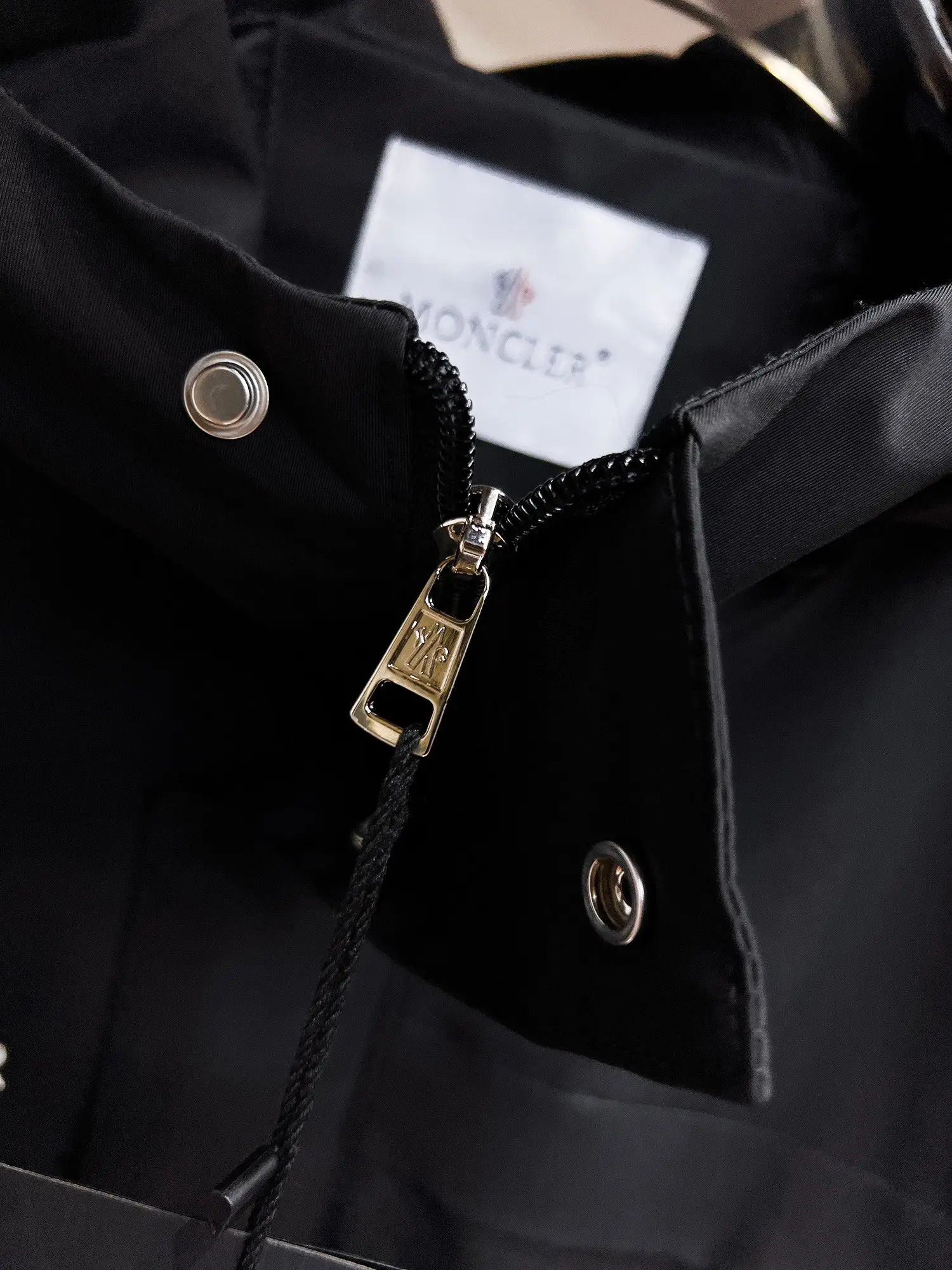 Hooded Technical Shell Jacket D38014708 — view 7