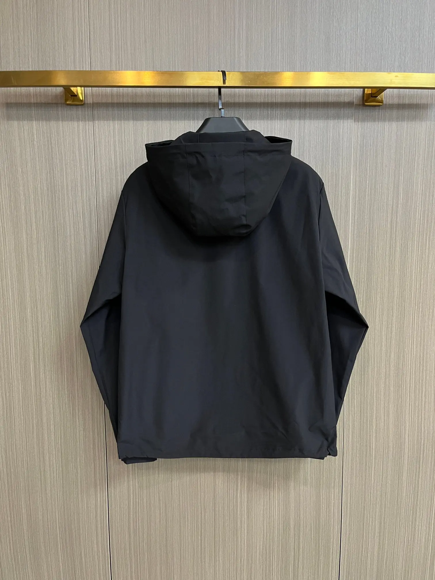 Hooded Technical Field Jacket D38014377 — view 2