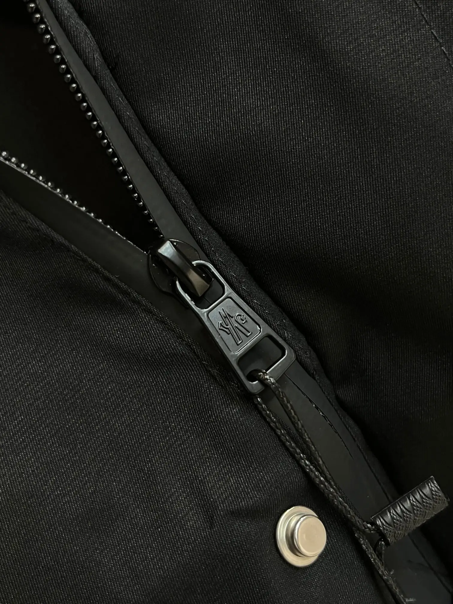 Logo-Print Hooded Shell Jacket D38014375 — view 5