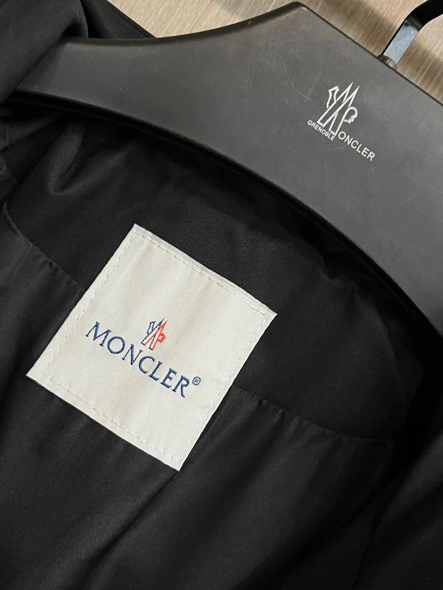 Logo-Print Hooded Shell Jacket D38014375 — view 6