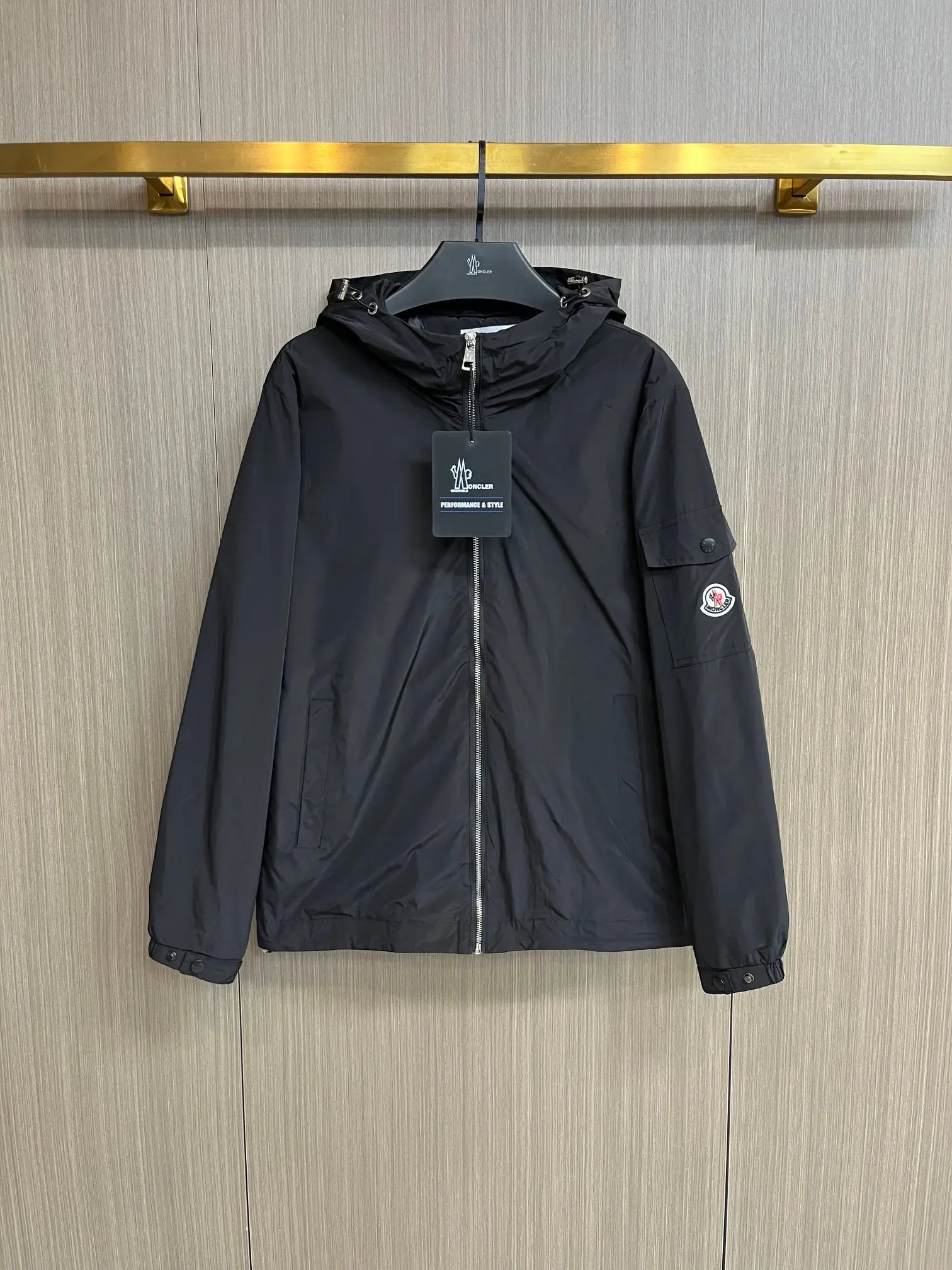 Hooded Shell Windbreaker Jacket D38014278