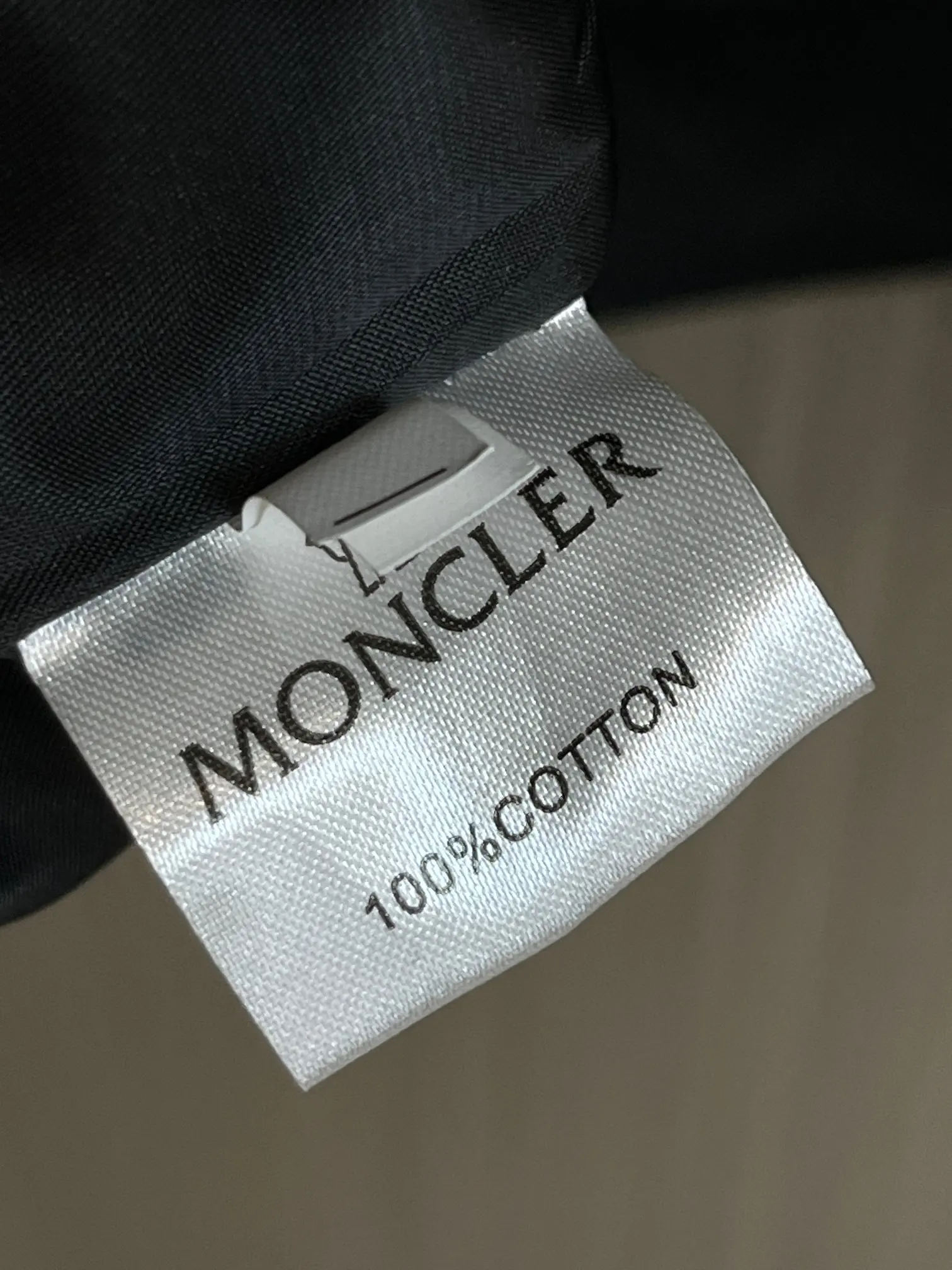 Hooded Shell Windbreaker Jacket D38014278 — view 9